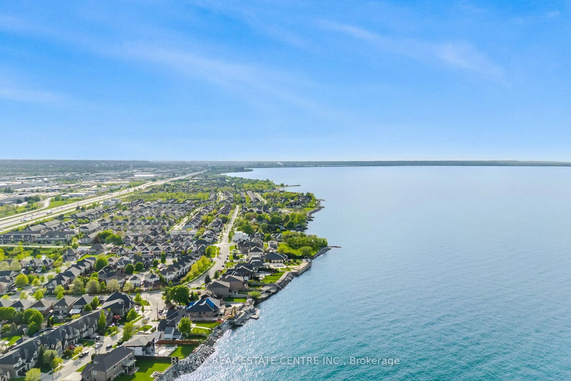 Photo 36 of 46 Seabreeze Crescent, Hamilton, Lakeshore — HOMEH