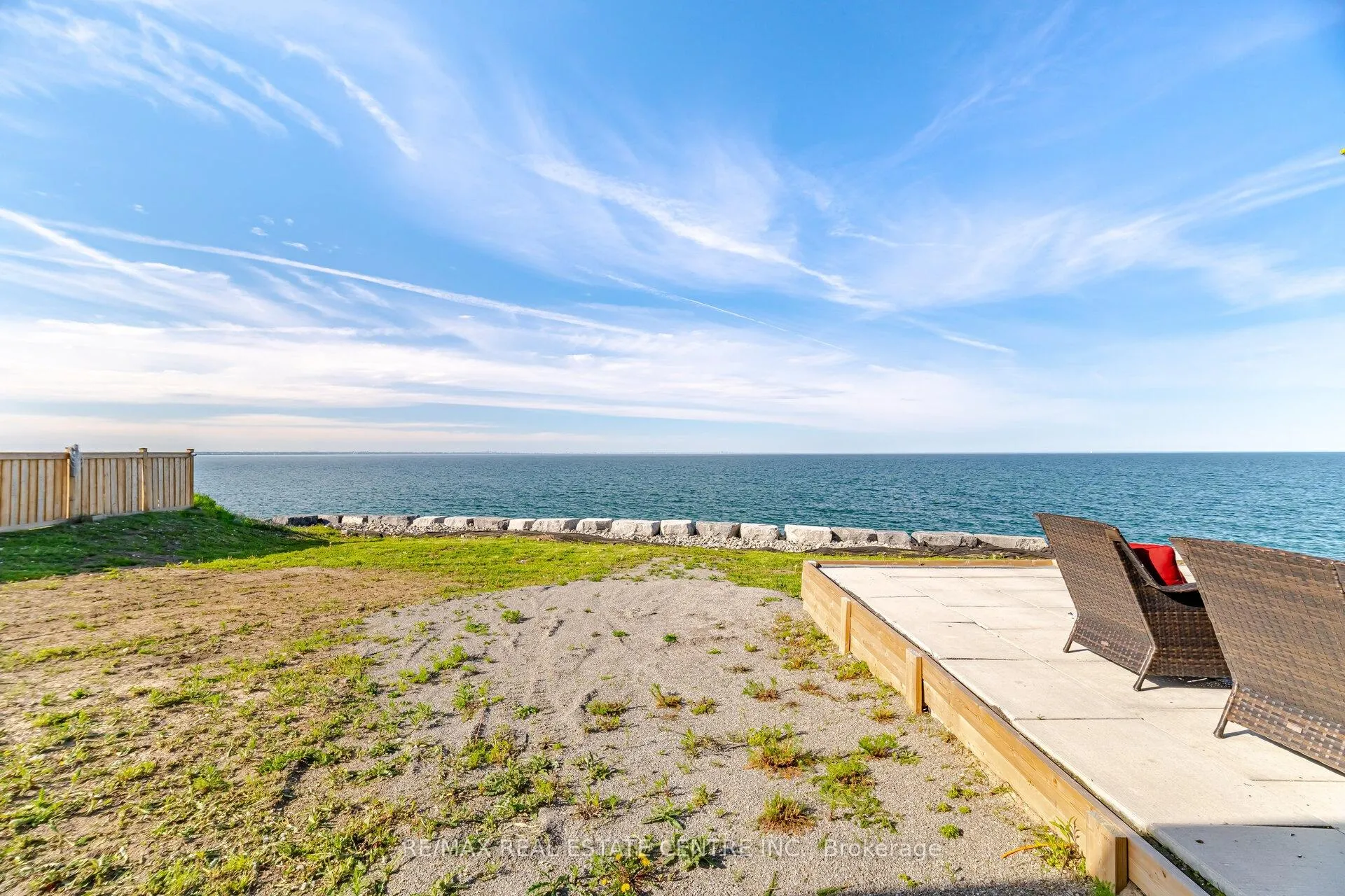 Photo 38 of 46 Seabreeze Crescent, Hamilton, Lakeshore — HOMEH