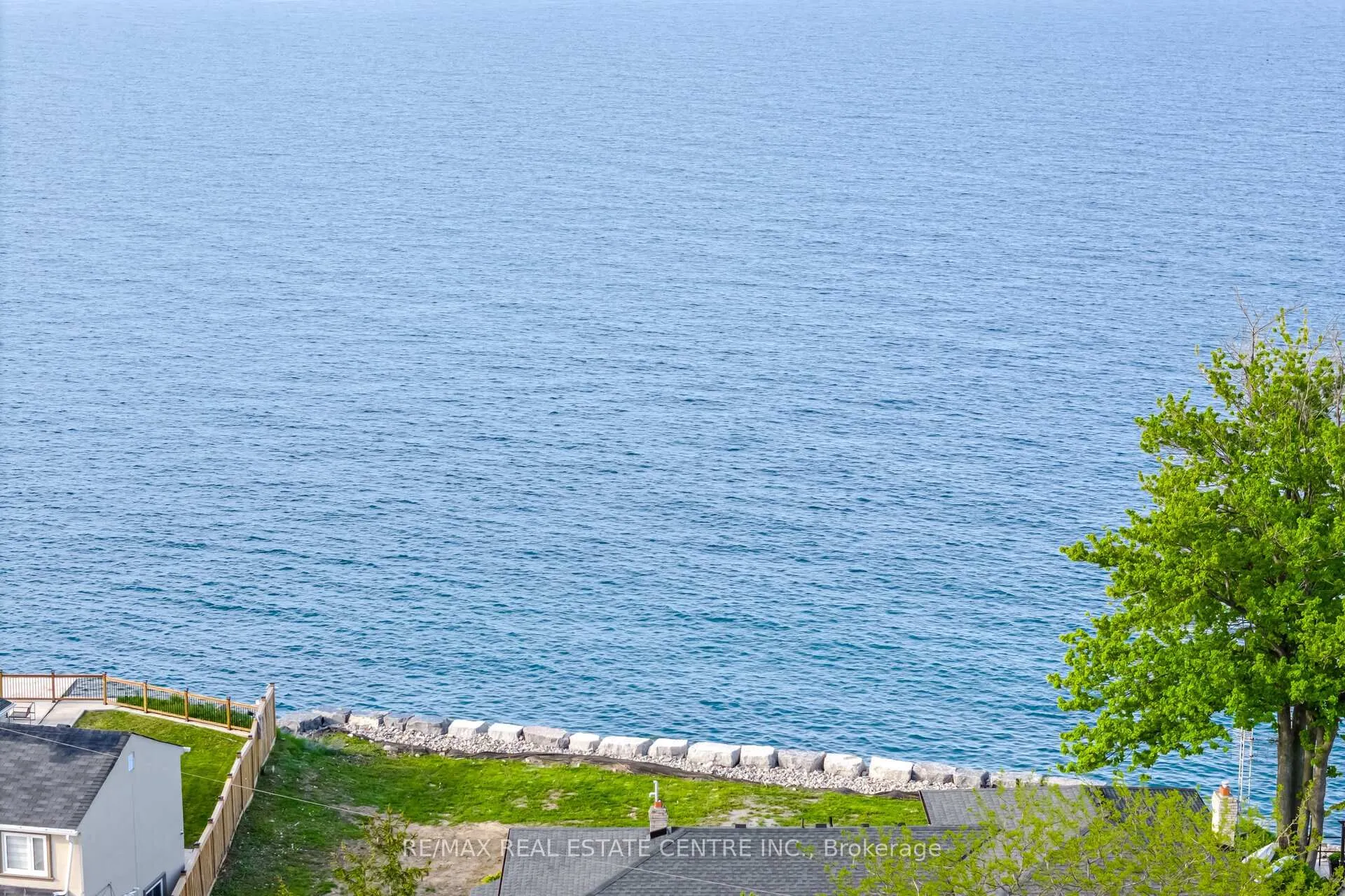 Photo 44 of 46 Seabreeze Crescent, Hamilton, Lakeshore — HOMEH