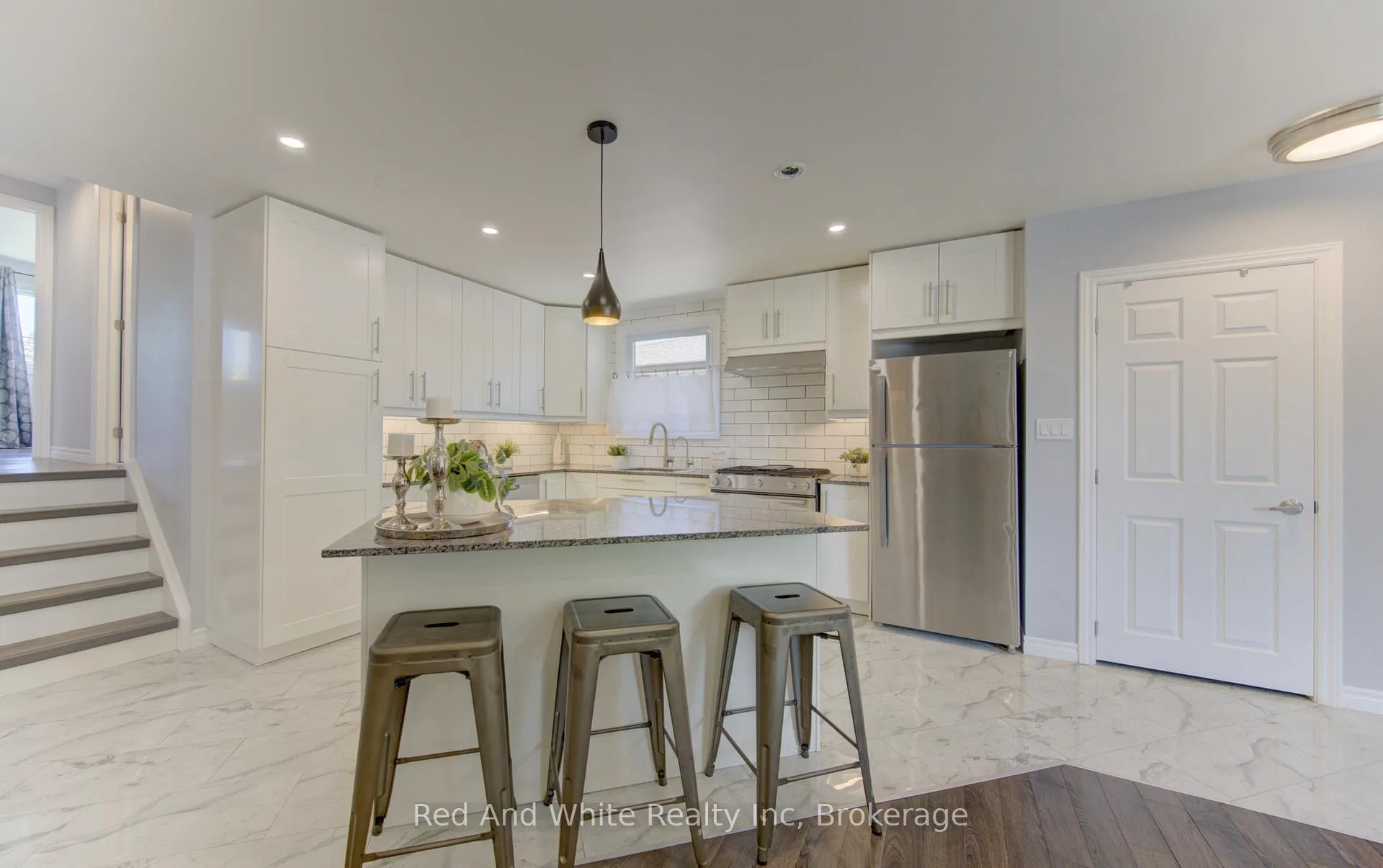 Photo 16 of 1828 Earlwood Drive, Cambridge, Galt City Centre — HOMEH