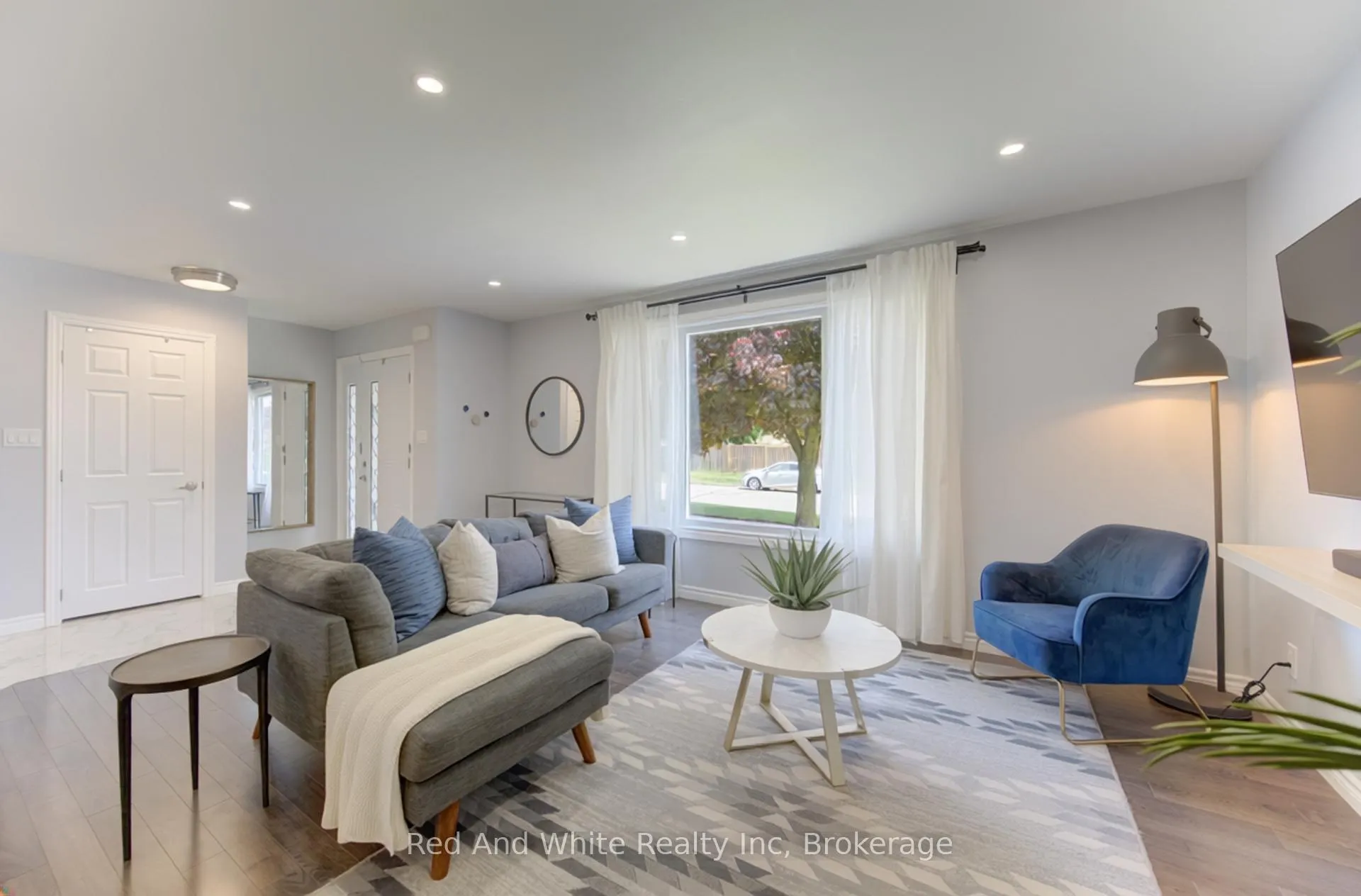 Photo 20 of 1828 Earlwood Drive, Cambridge, Galt City Centre — HOMEH