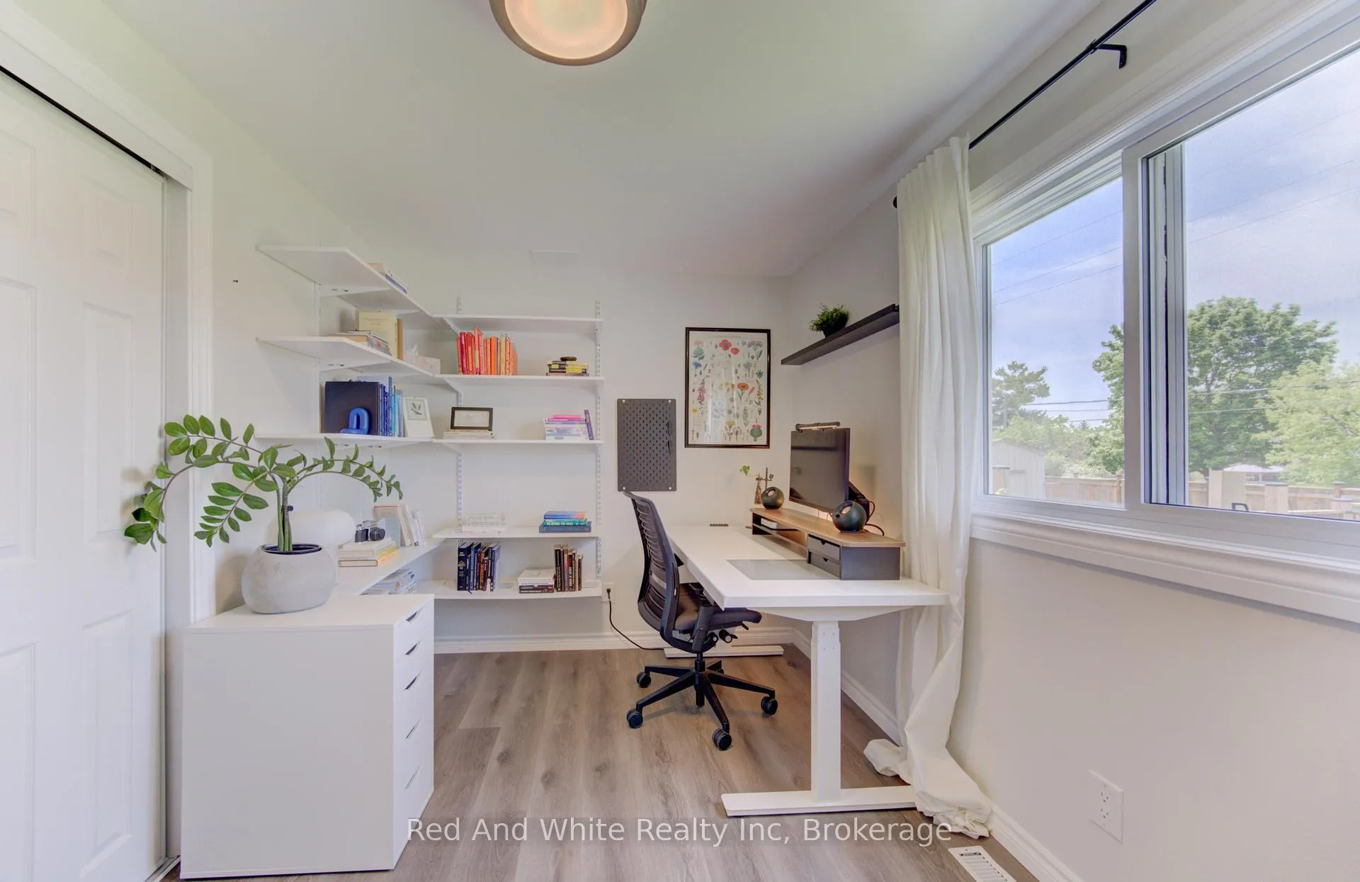 Photo 26 of 1828 Earlwood Drive, Cambridge, Galt City Centre — HOMEH