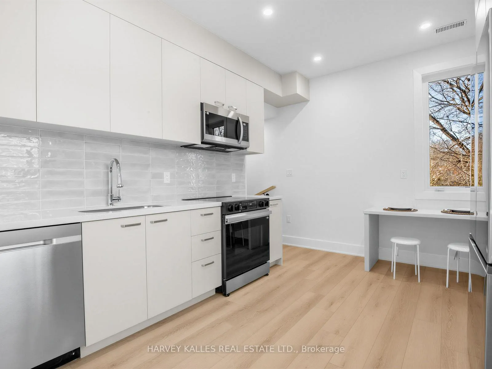 Photo 10 of Unit 2a, 45 Bellevue Avenue, Toronto, Kensington-Chinatown — HOMEH