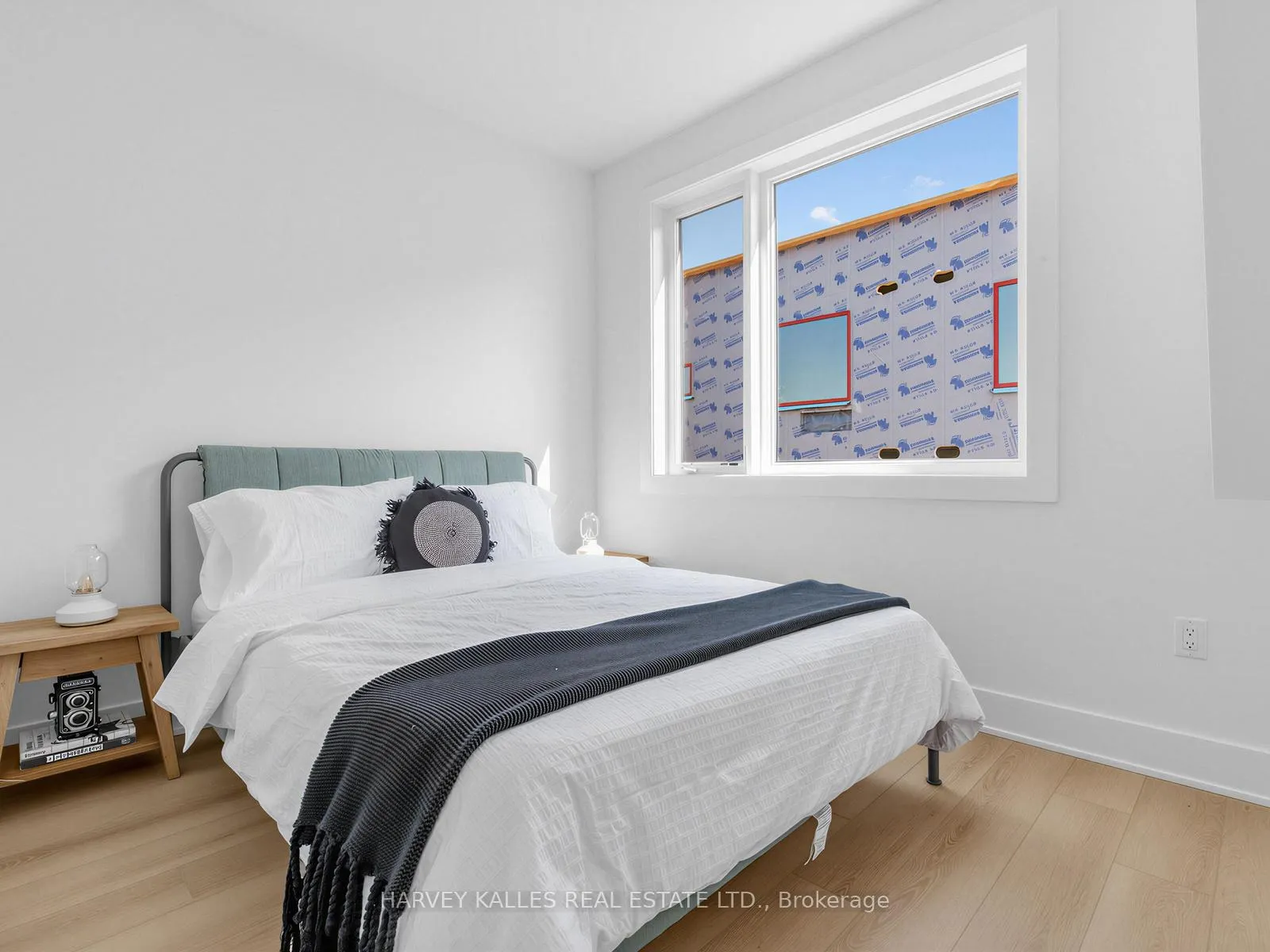 Photo 16 of Unit 2a, 45 Bellevue Avenue, Toronto, Kensington-Chinatown — HOMEH