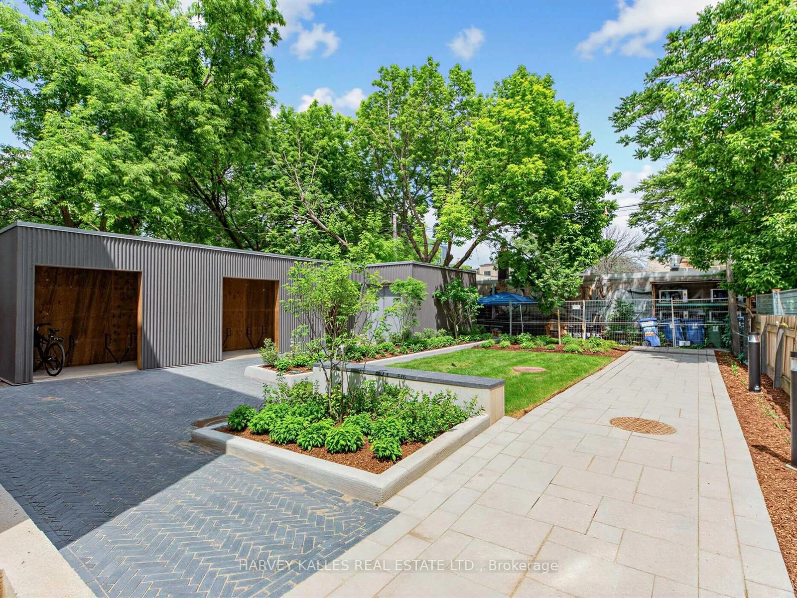 Photo 24 of Unit 2a, 45 Bellevue Avenue, Toronto, Kensington-Chinatown — HOMEH