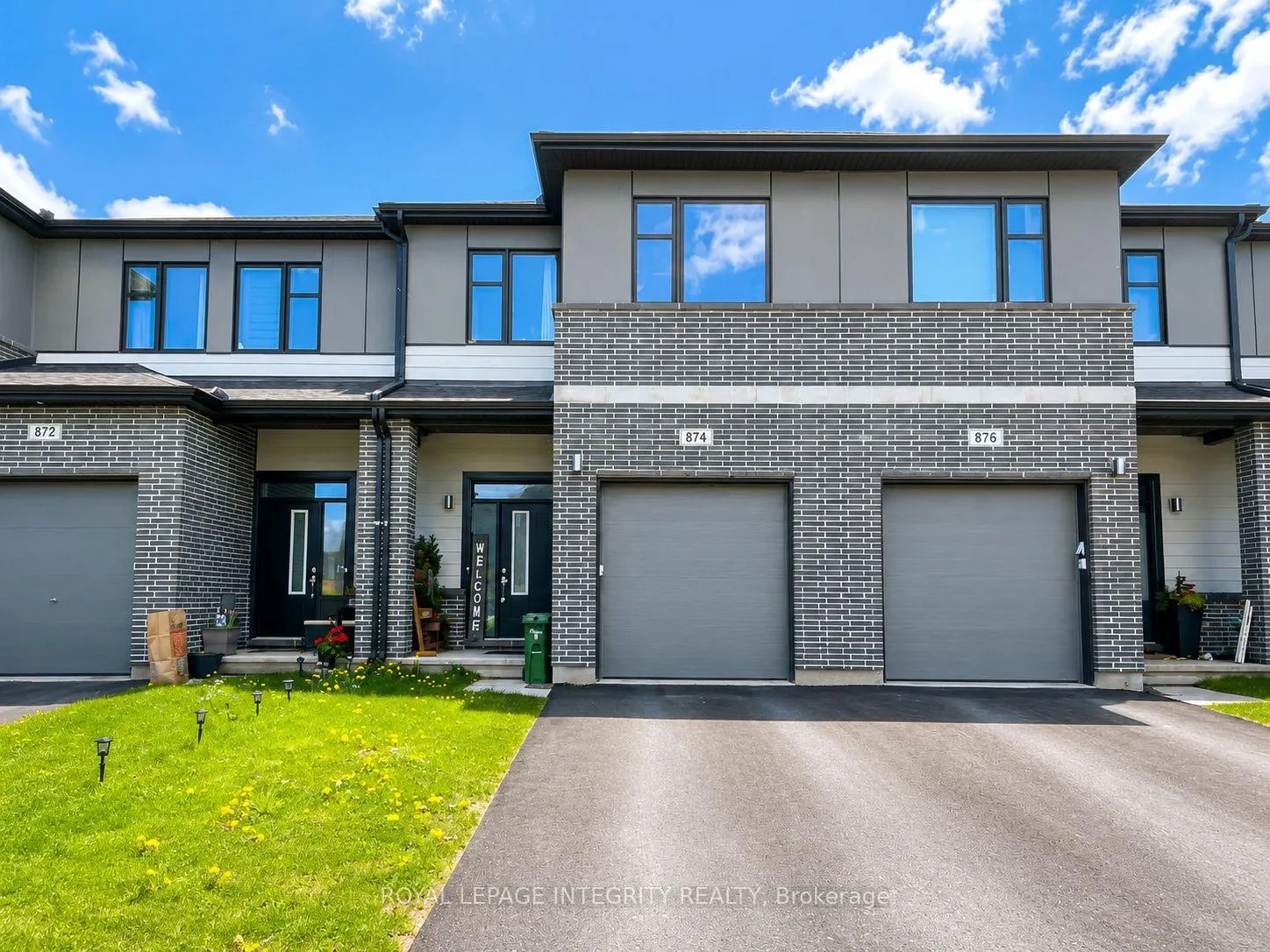 Photo 2 of 874 Paseana Place, Ottawa, Kanata - Emerald Meadows/Trailwest — HOMEH