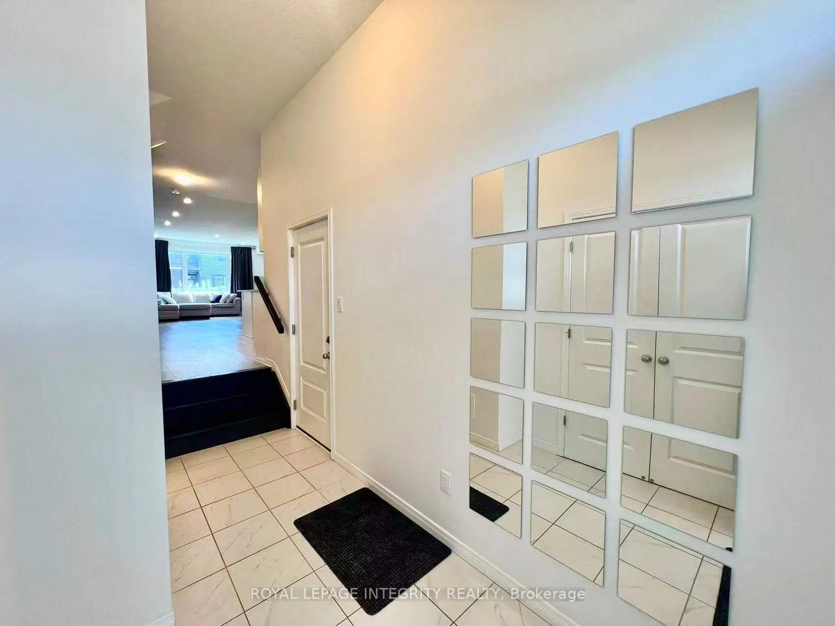 Photo 4 of 874 Paseana Place, Ottawa, Kanata - Emerald Meadows/Trailwest — HOMEH
