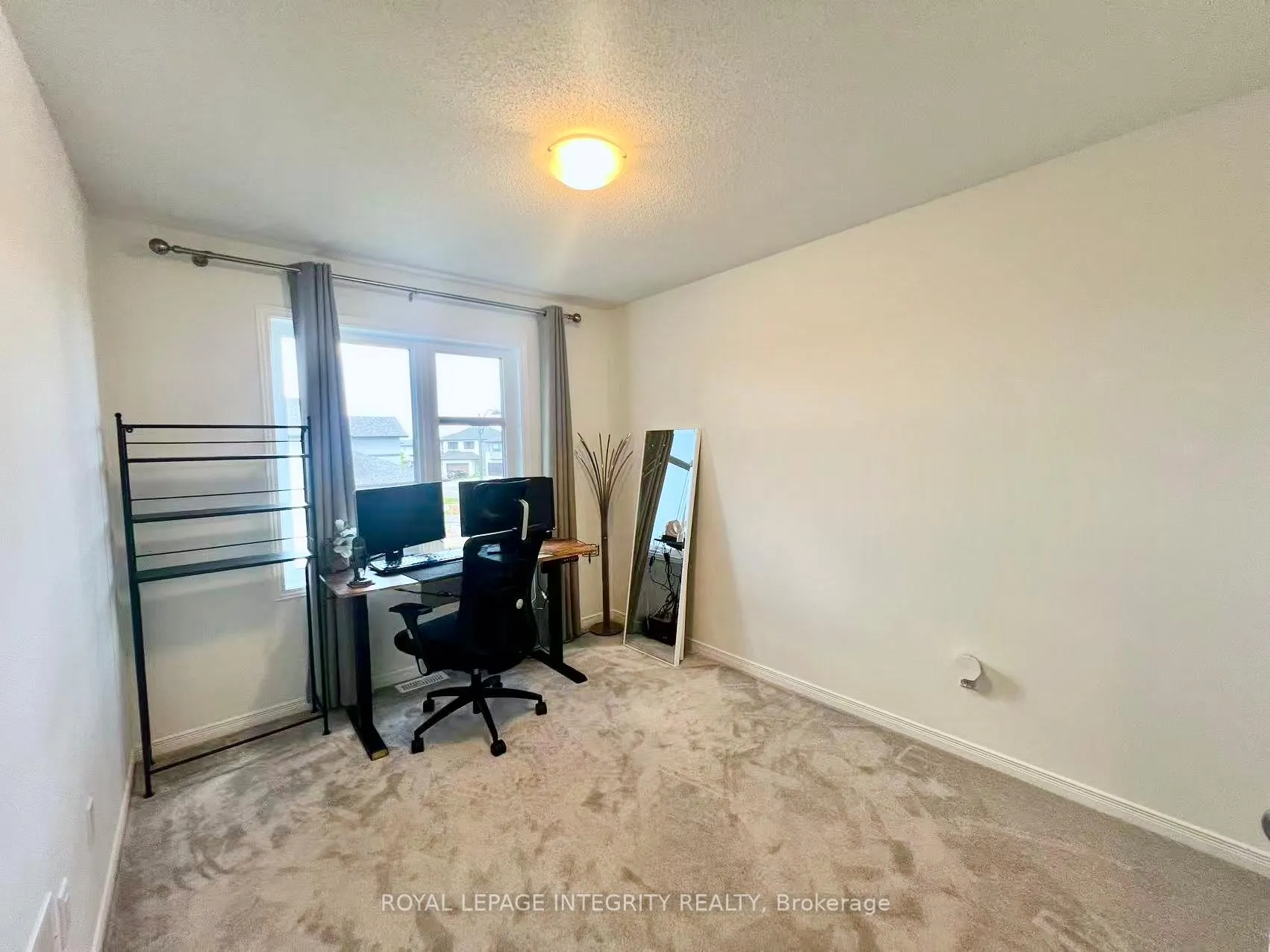 Photo 26 of 874 Paseana Place, Ottawa, Kanata - Emerald Meadows/Trailwest — HOMEH