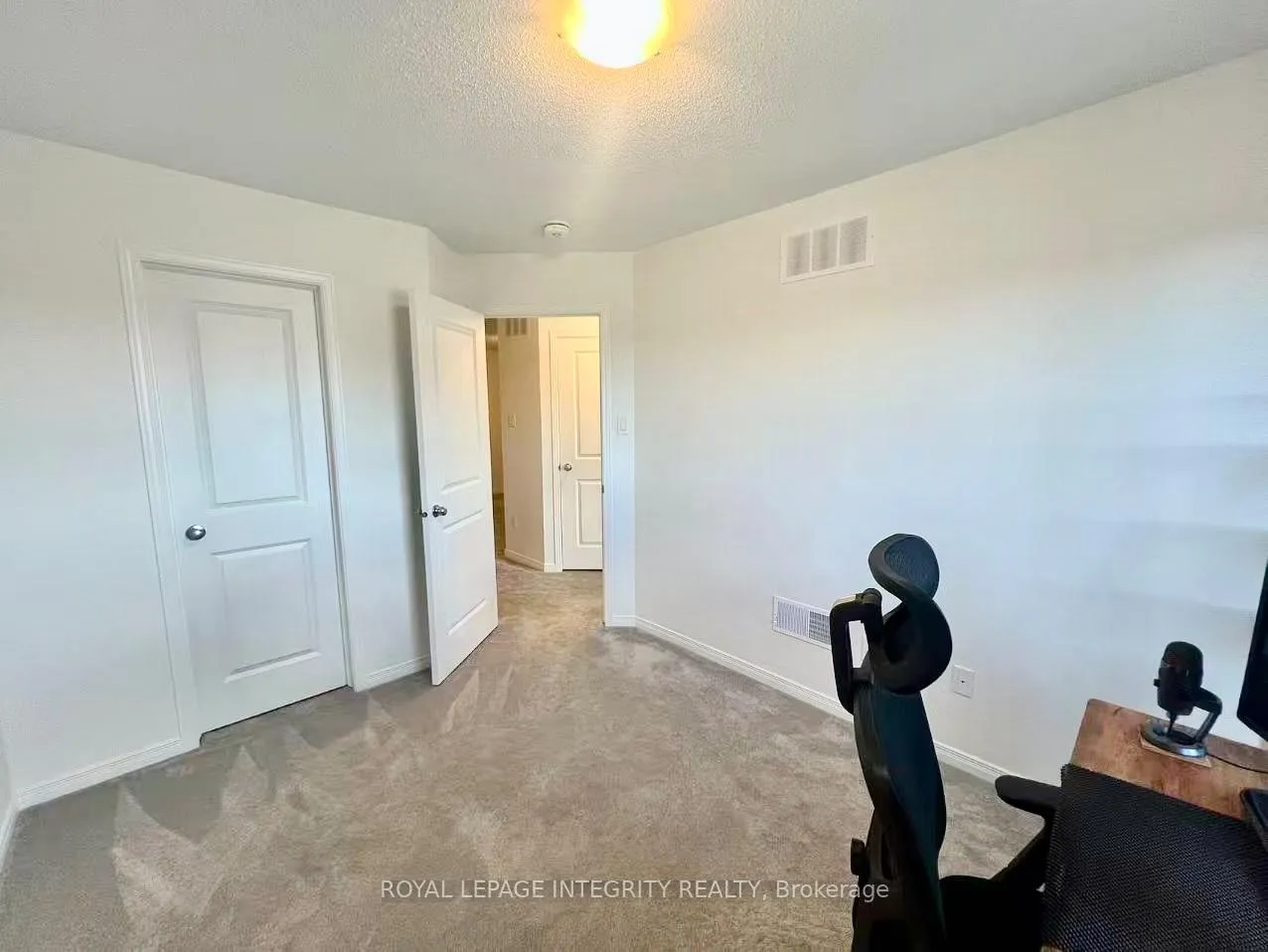 Photo 27 of 874 Paseana Place, Ottawa, Kanata - Emerald Meadows/Trailwest — HOMEH
