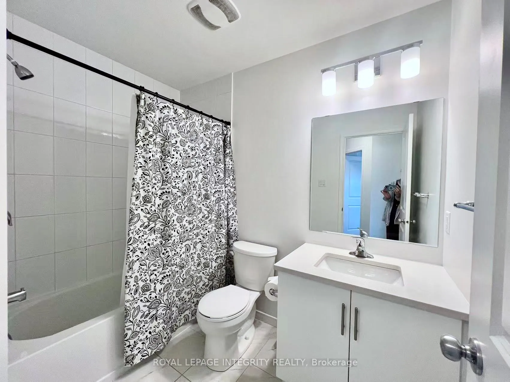 Photo 30 of 874 Paseana Place, Ottawa, Kanata - Emerald Meadows/Trailwest — HOMEH