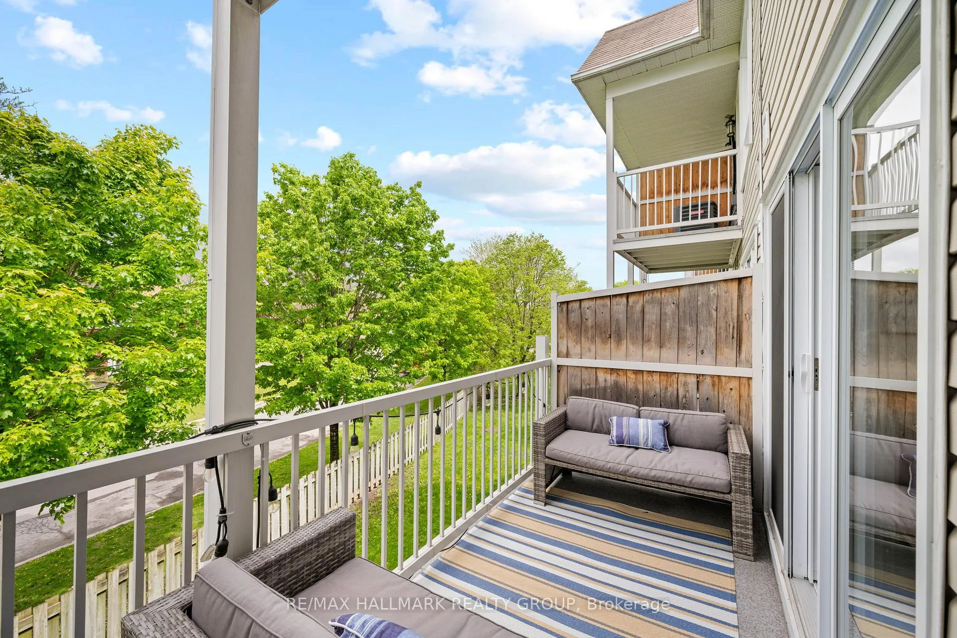 Photo 15 of 1109 Gablefield Private, Ottawa, Beaconwood — HOMEH