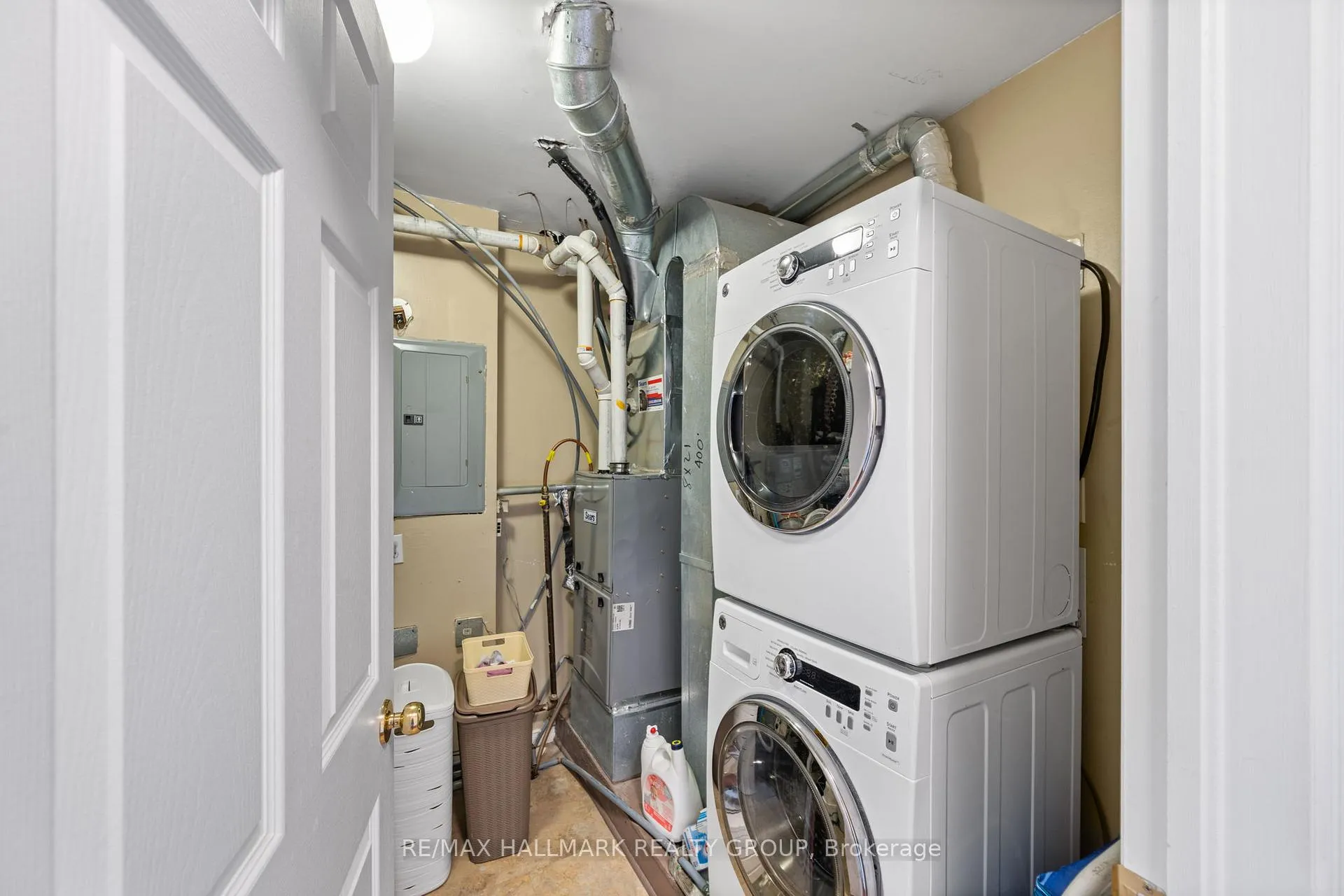 Photo 37 of 1109 Gablefield Private, Ottawa, Beaconwood — HOMEH