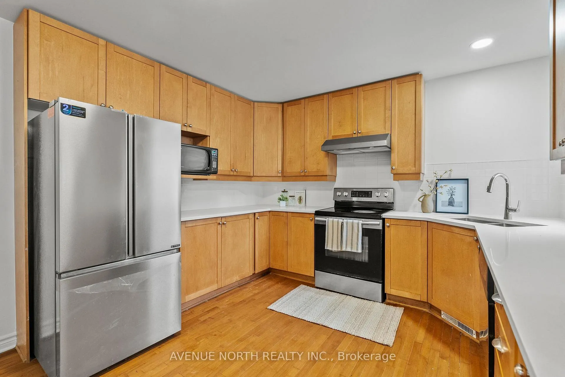 Photo 12 of 244 Deerfox Drive, Ottawa, Barrhaven - Longfields — HOMEH