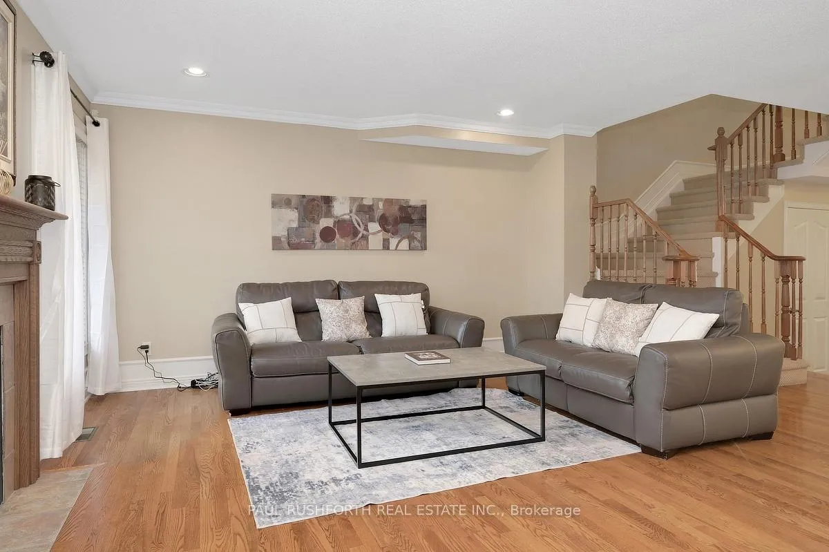 Photo 5 of 1118 Lichen Avenue, Ottawa, Avalon East — HOMEH