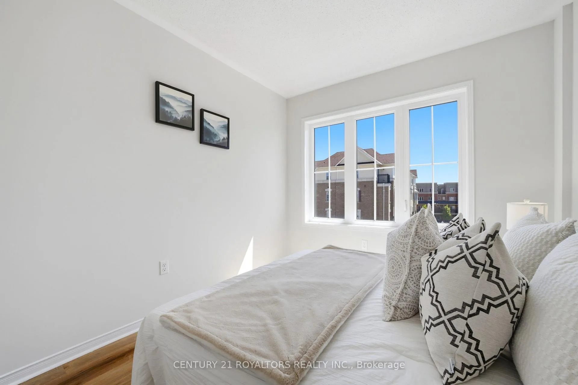 Photo 21 of 2448 Bromus Path, Oshawa, Windfields — HOMEH