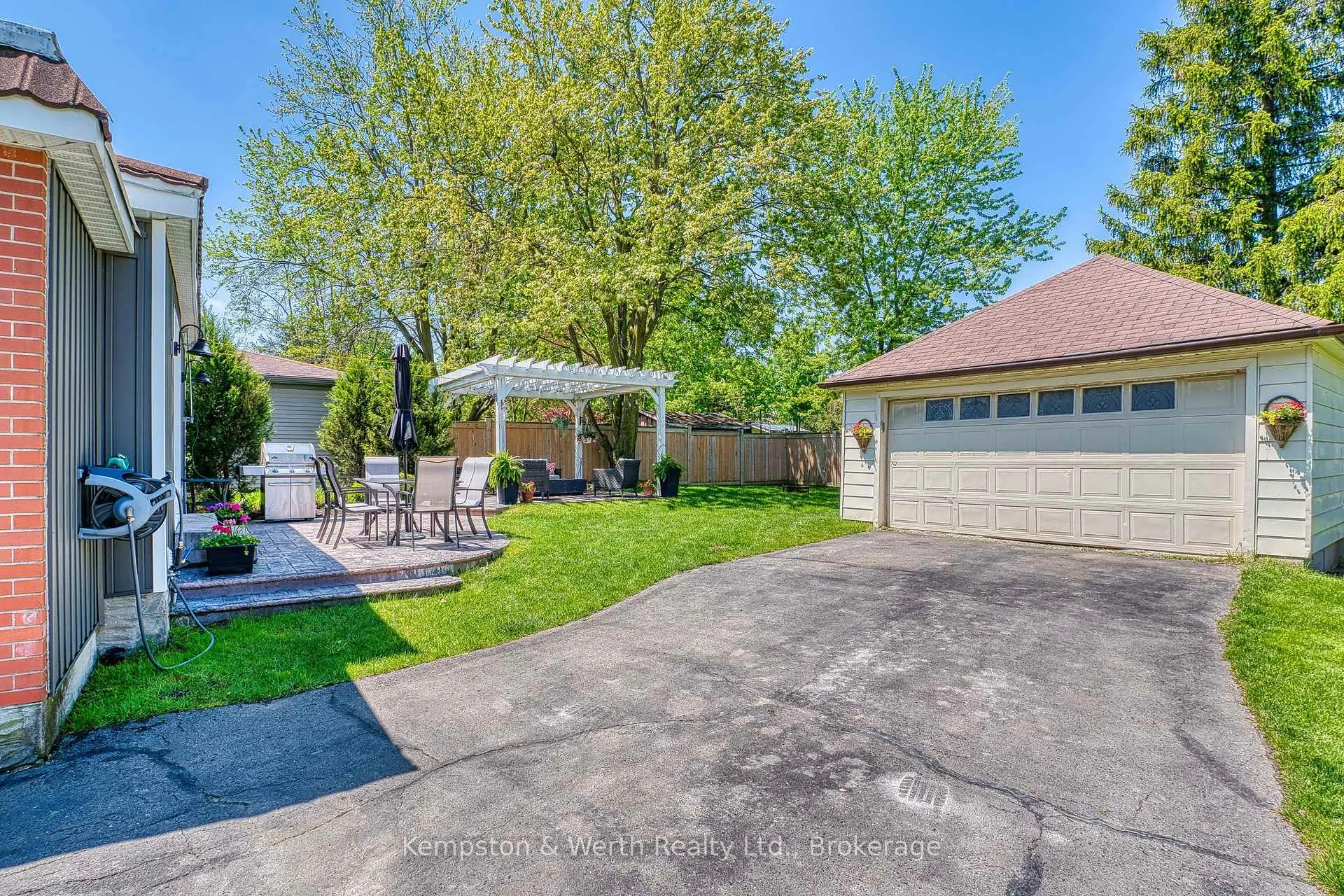Photo 23 of 82 Main Street N, Perth East, Milverton — HOMEH