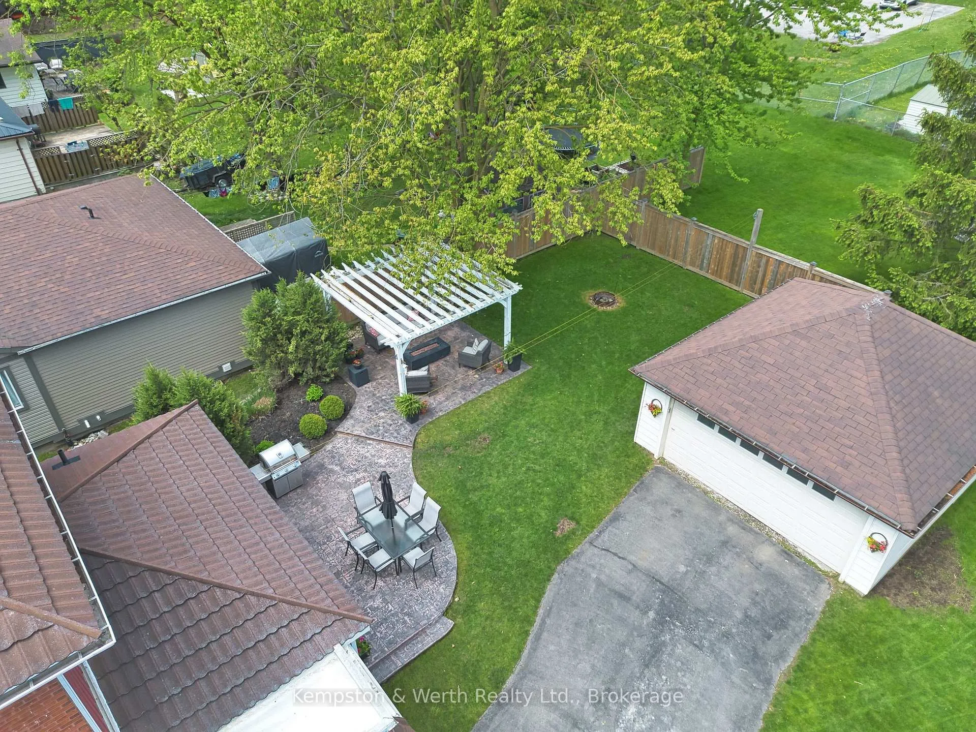 Photo 30 of 82 Main Street N, Perth East, Milverton — HOMEH