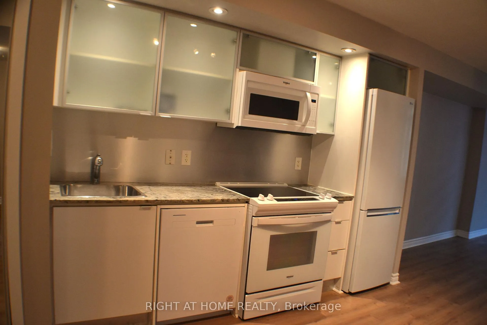 Photo 19 of Unit 1005, 25 Telegram Mews, Toronto, Waterfront Communities — HOMEH