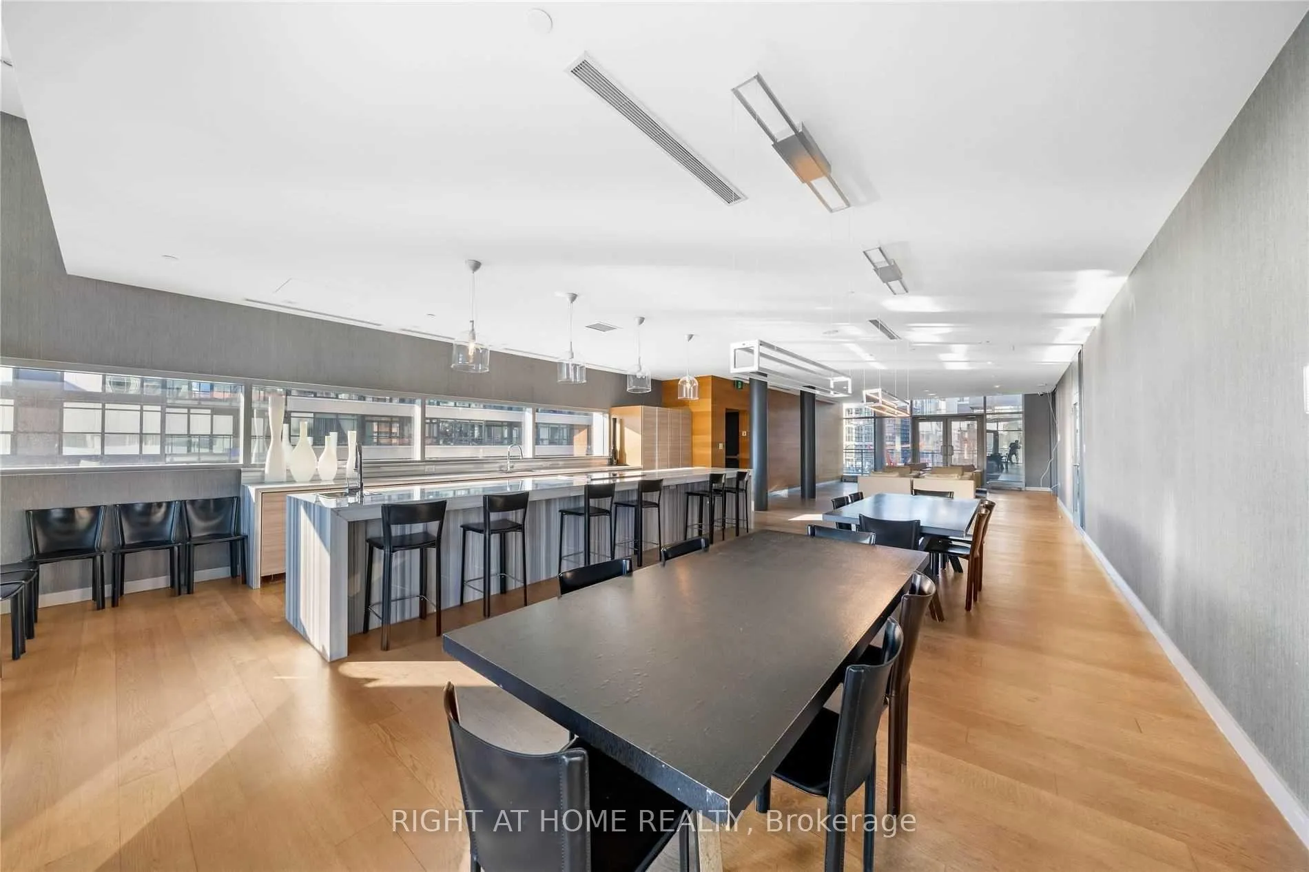 Photo 42 of Unit 1005, 25 Telegram Mews, Toronto, Waterfront Communities — HOMEH