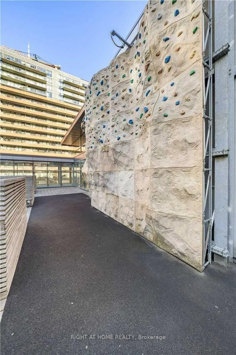 Photo 44 of Unit 1005, 25 Telegram Mews, Toronto, Waterfront Communities — HOMEH