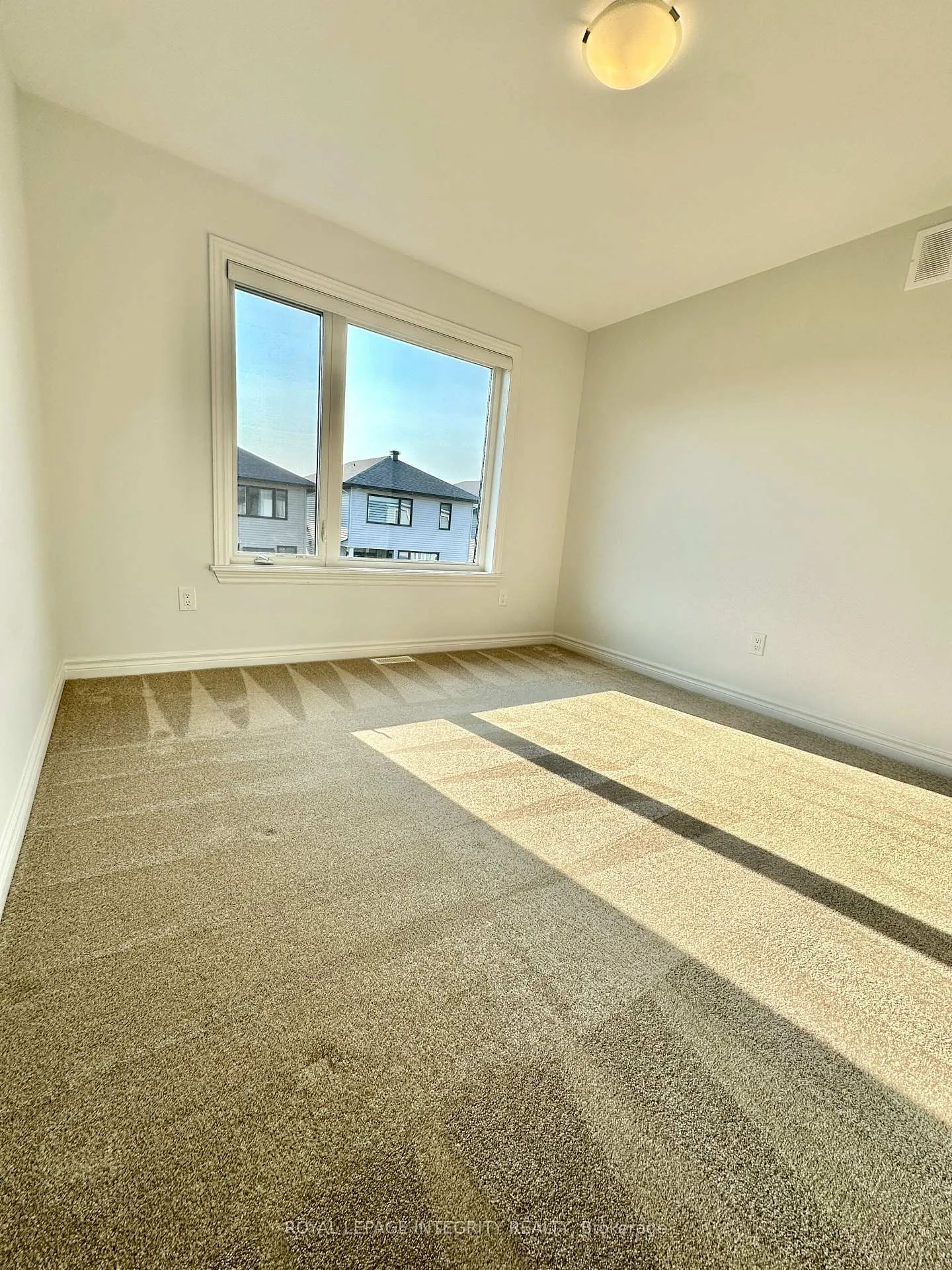 Photo 20 of 532 Supernova Street, Ottawa, Riverside South/Gloucester Glen — HOMEH