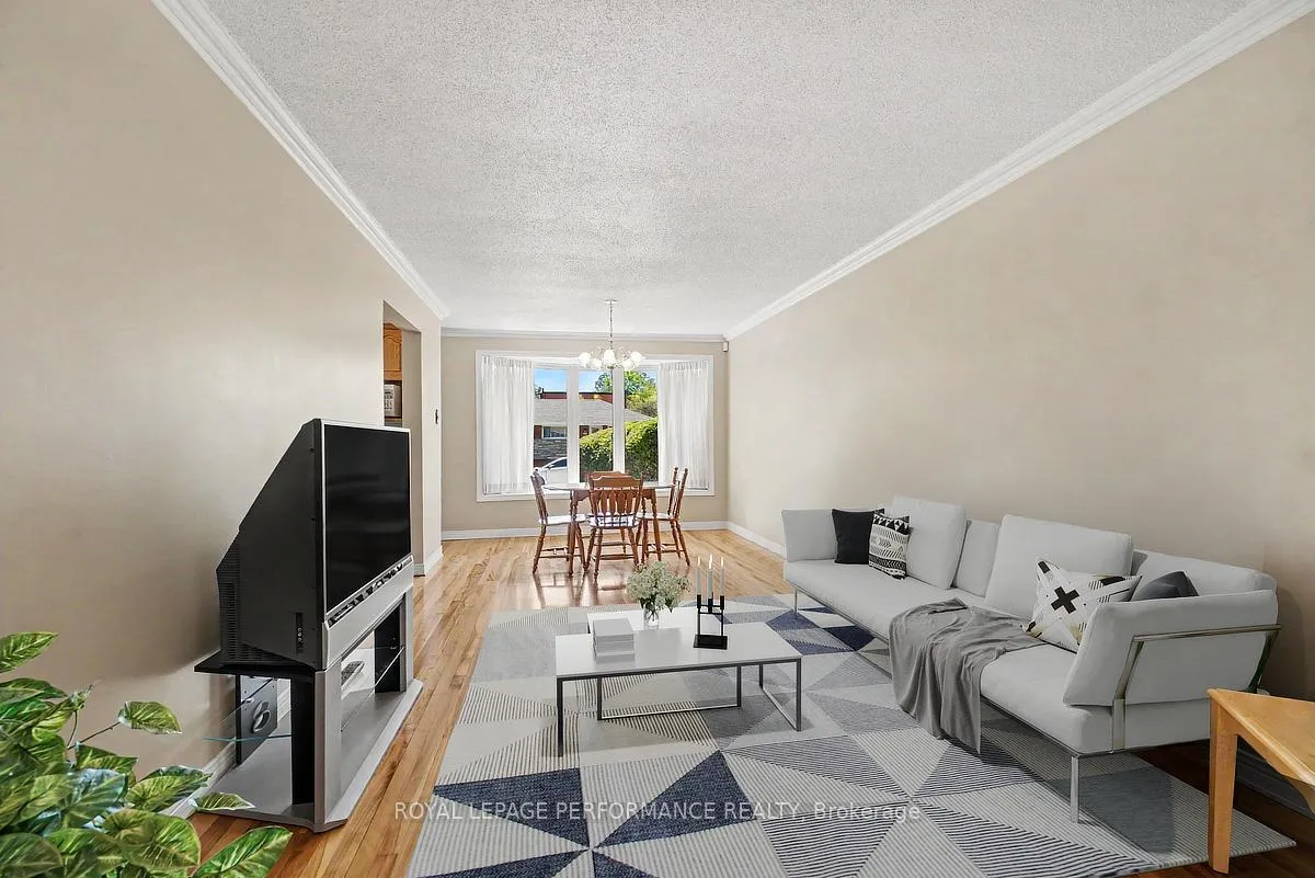 Photo 3 of 615 Quebec Street, Ottawa, Castle Heights/Rideau High — HOMEH