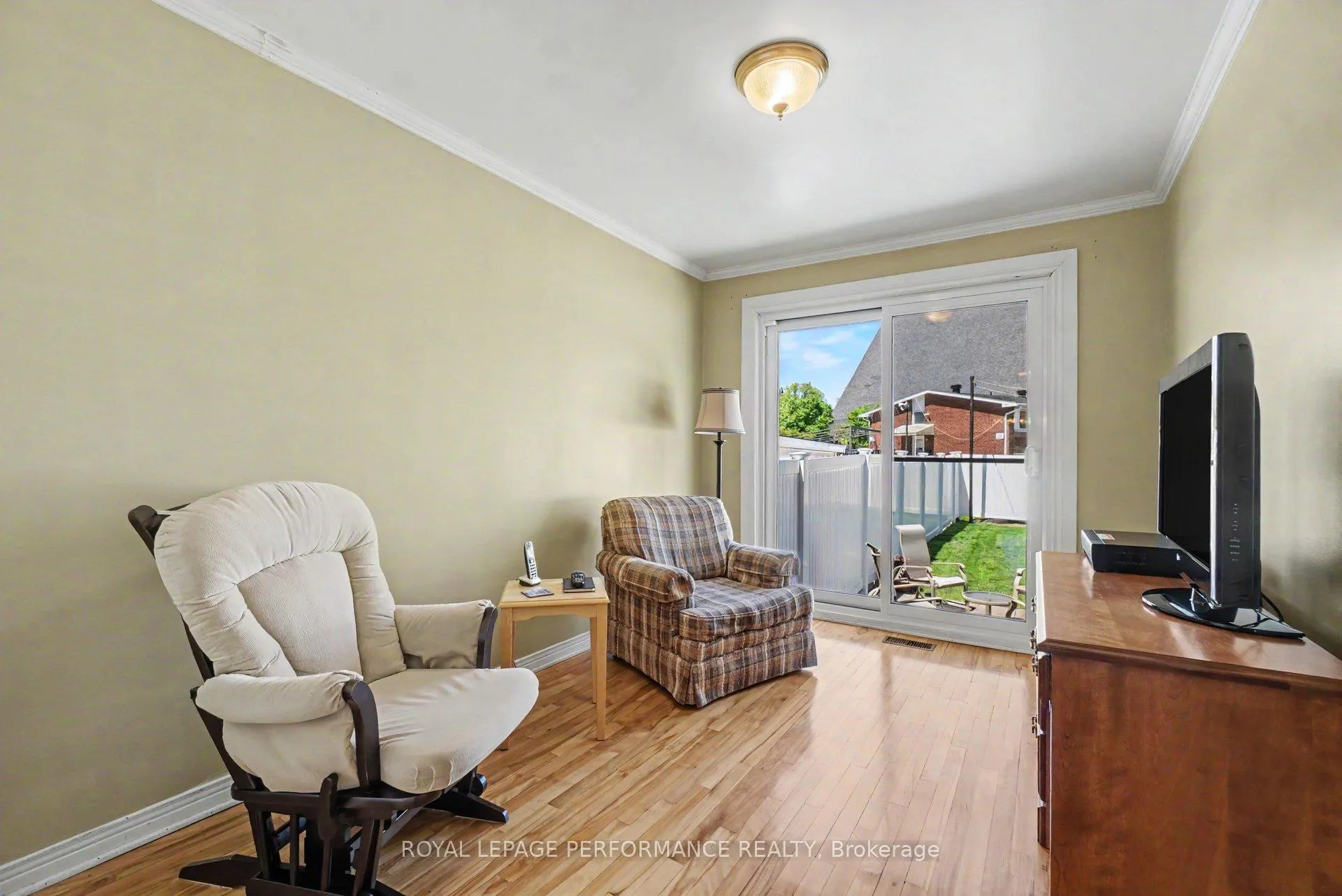 Photo 14 of 615 Quebec Street, Ottawa, Castle Heights/Rideau High — HOMEH