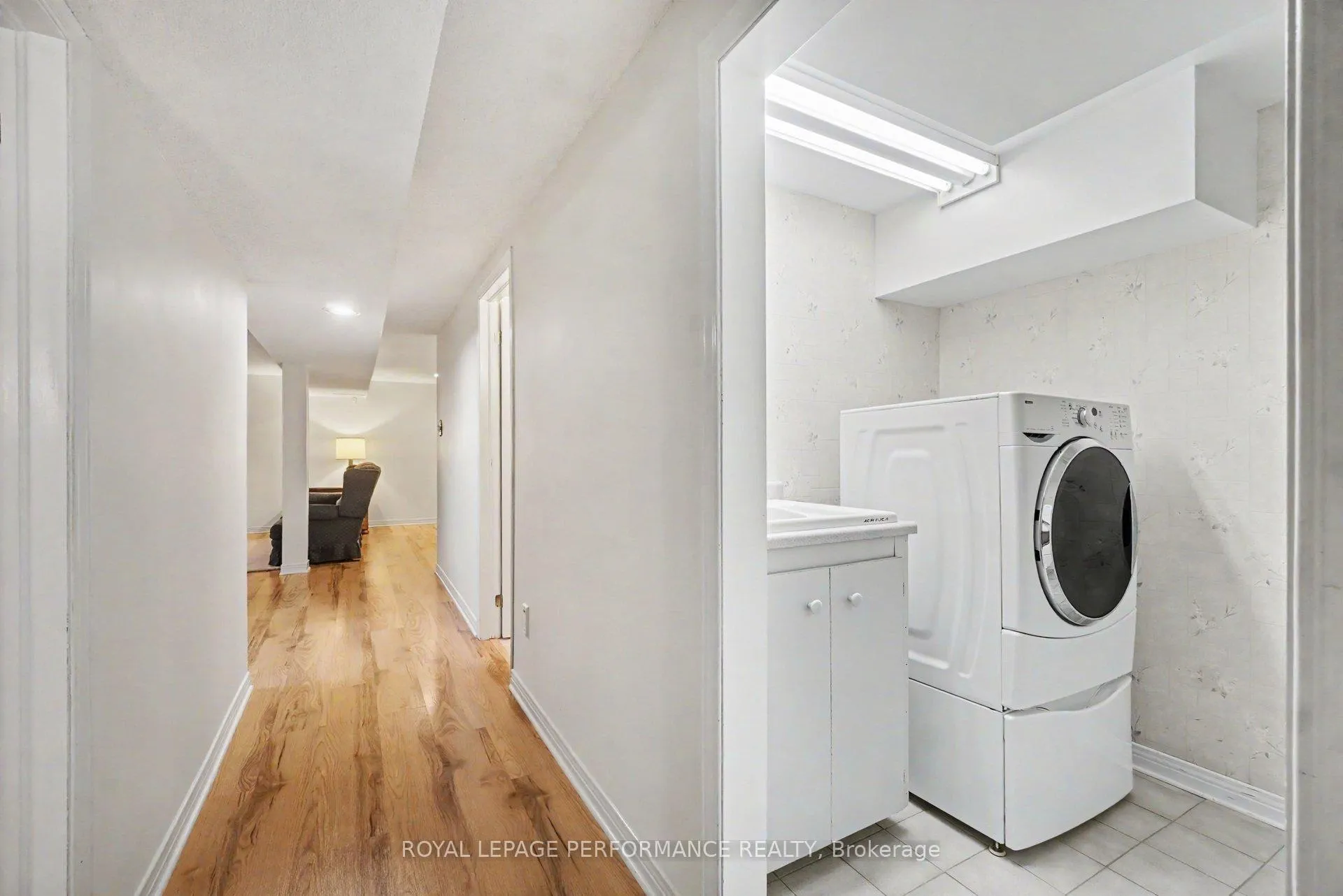 Photo 24 of 615 Quebec Street, Ottawa, Castle Heights/Rideau High — HOMEH
