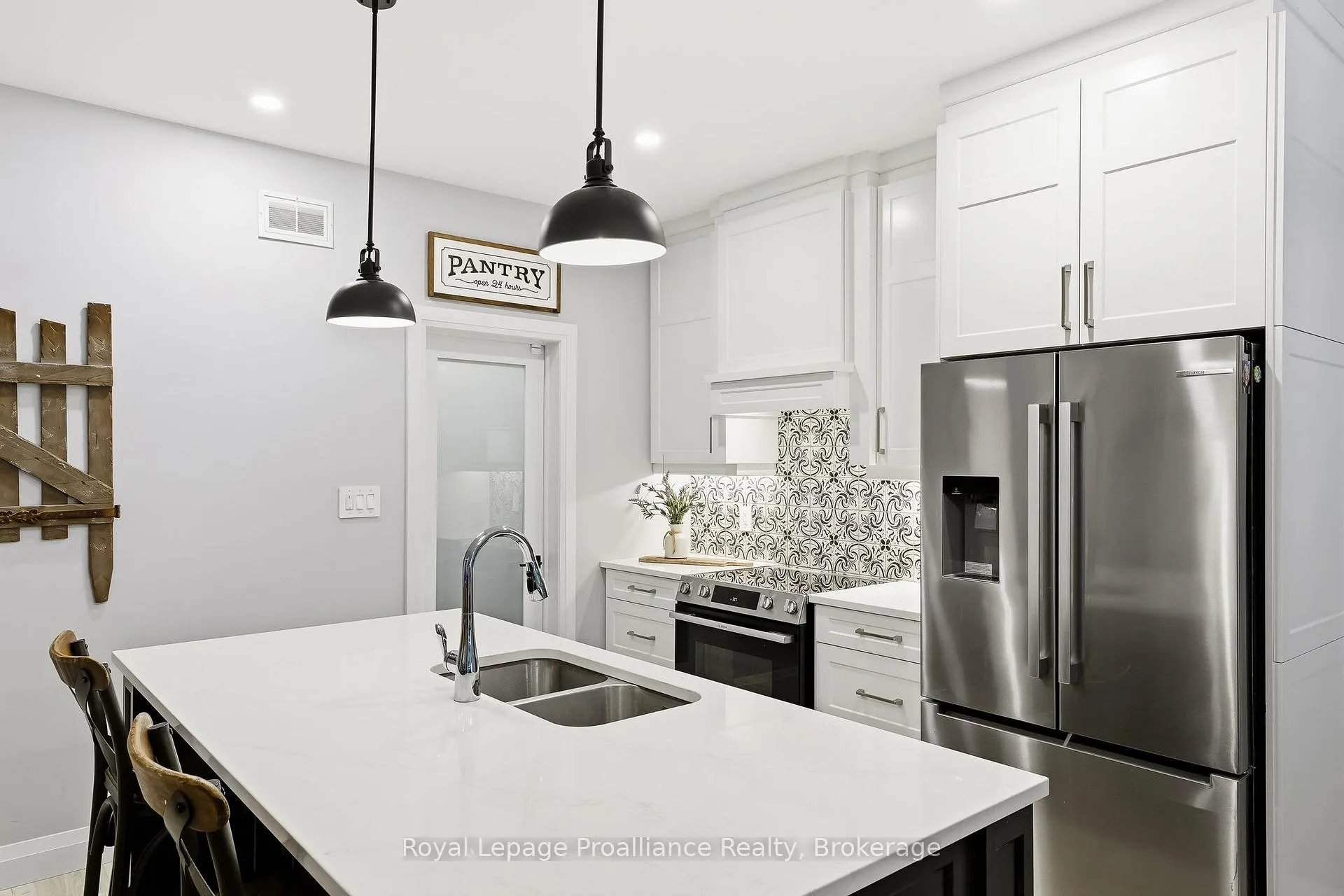 Photo 11 of 4 Mackenzie John Crescent, Brighton — HOMEH