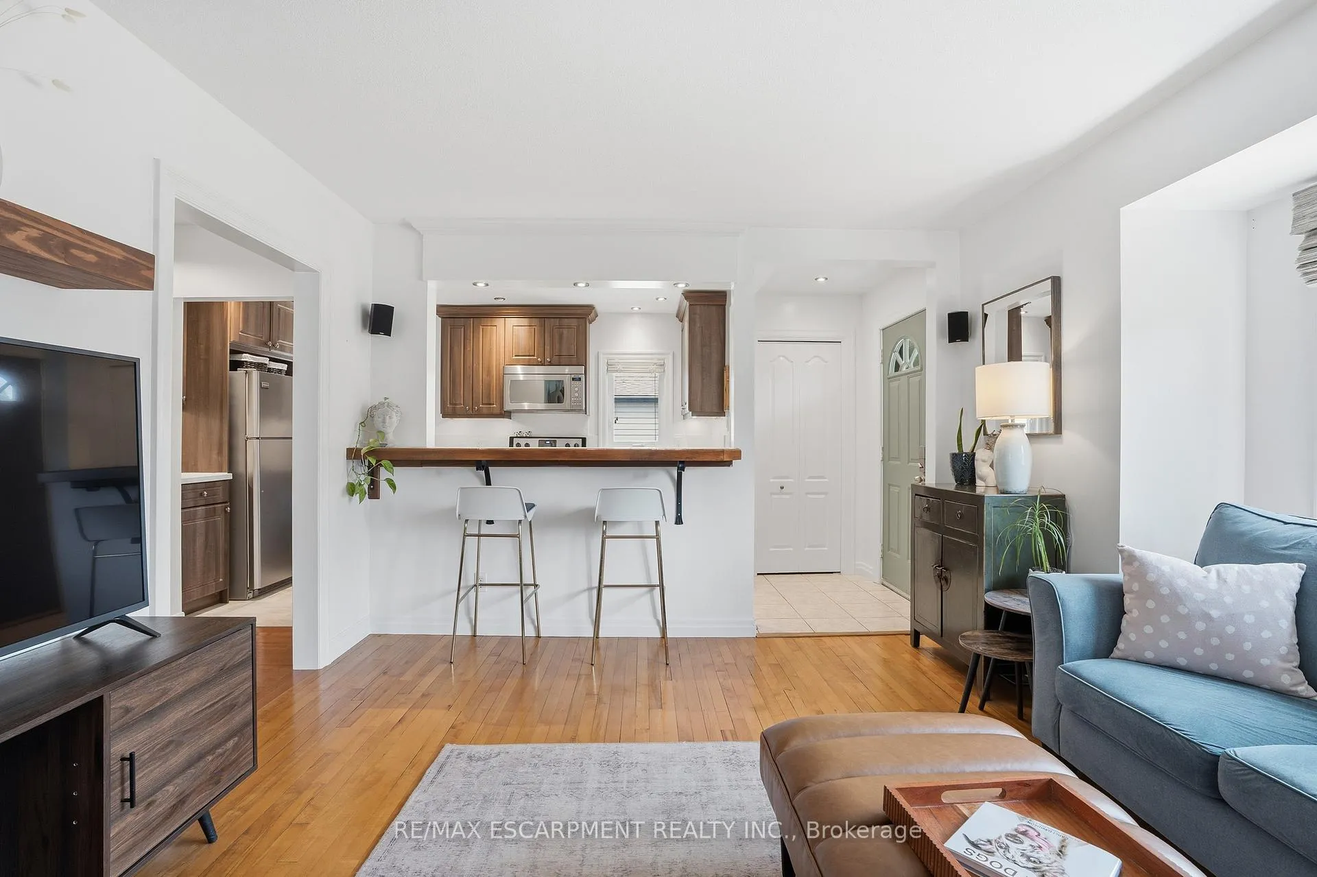 Photo 10 of 261 Andrew Street, Newmarket, Central Newmarket — HOMEH