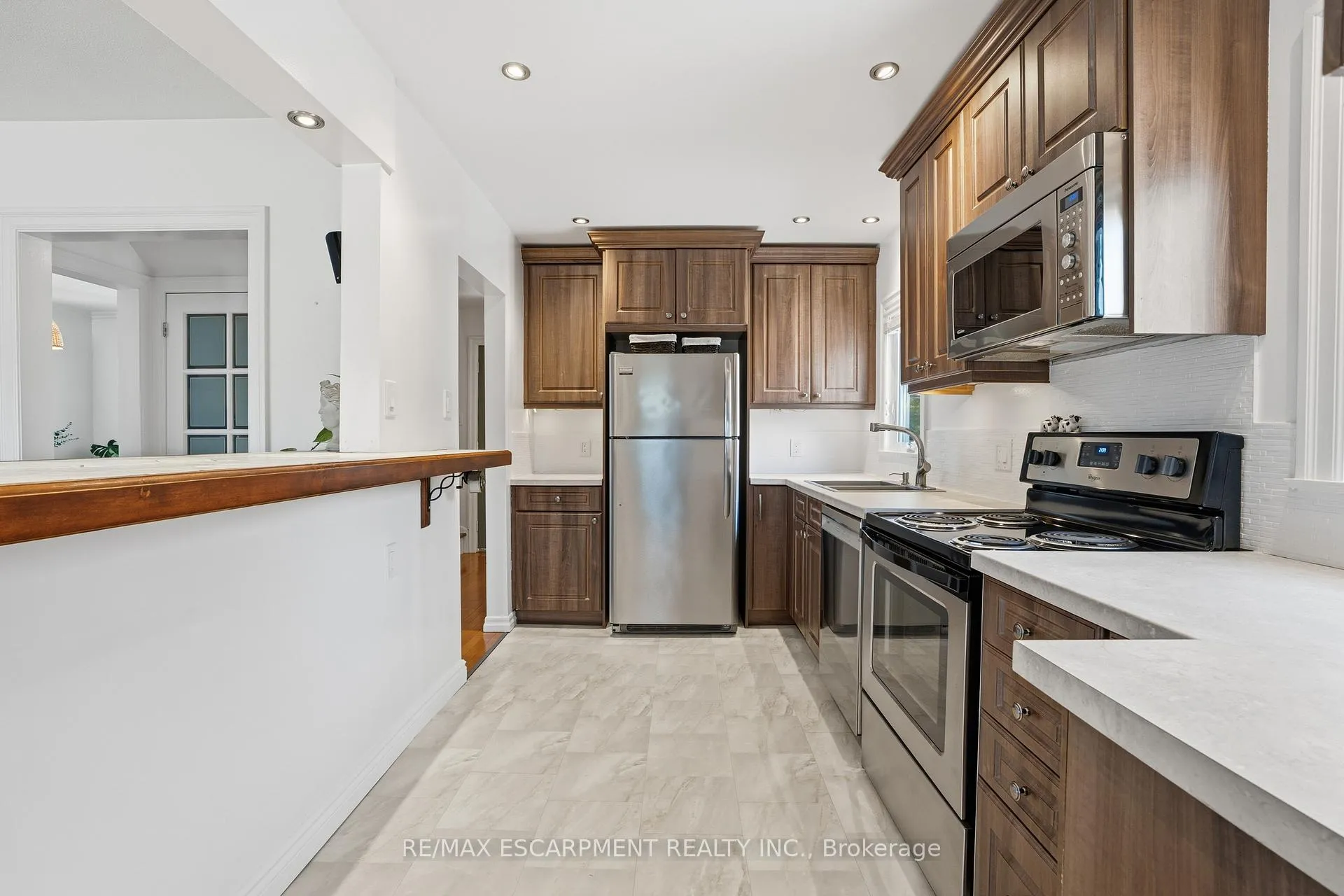 Photo 13 of 261 Andrew Street, Newmarket, Central Newmarket — HOMEH