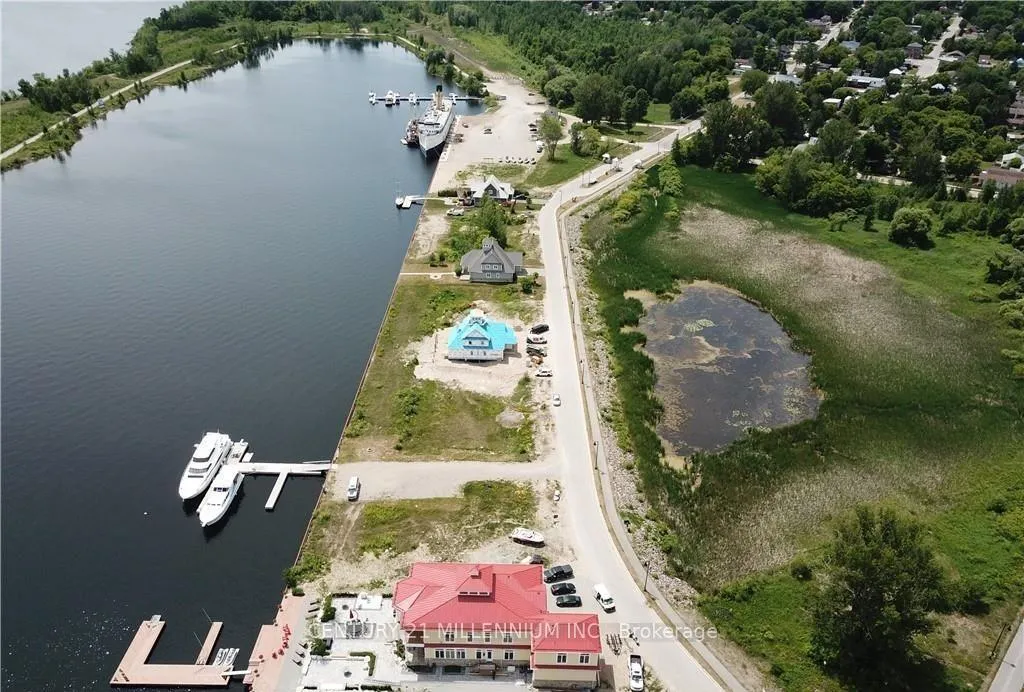 Photo 8 of Unit 10, 19 Dock Lane, Tay, Port McNicoll — HOMEH