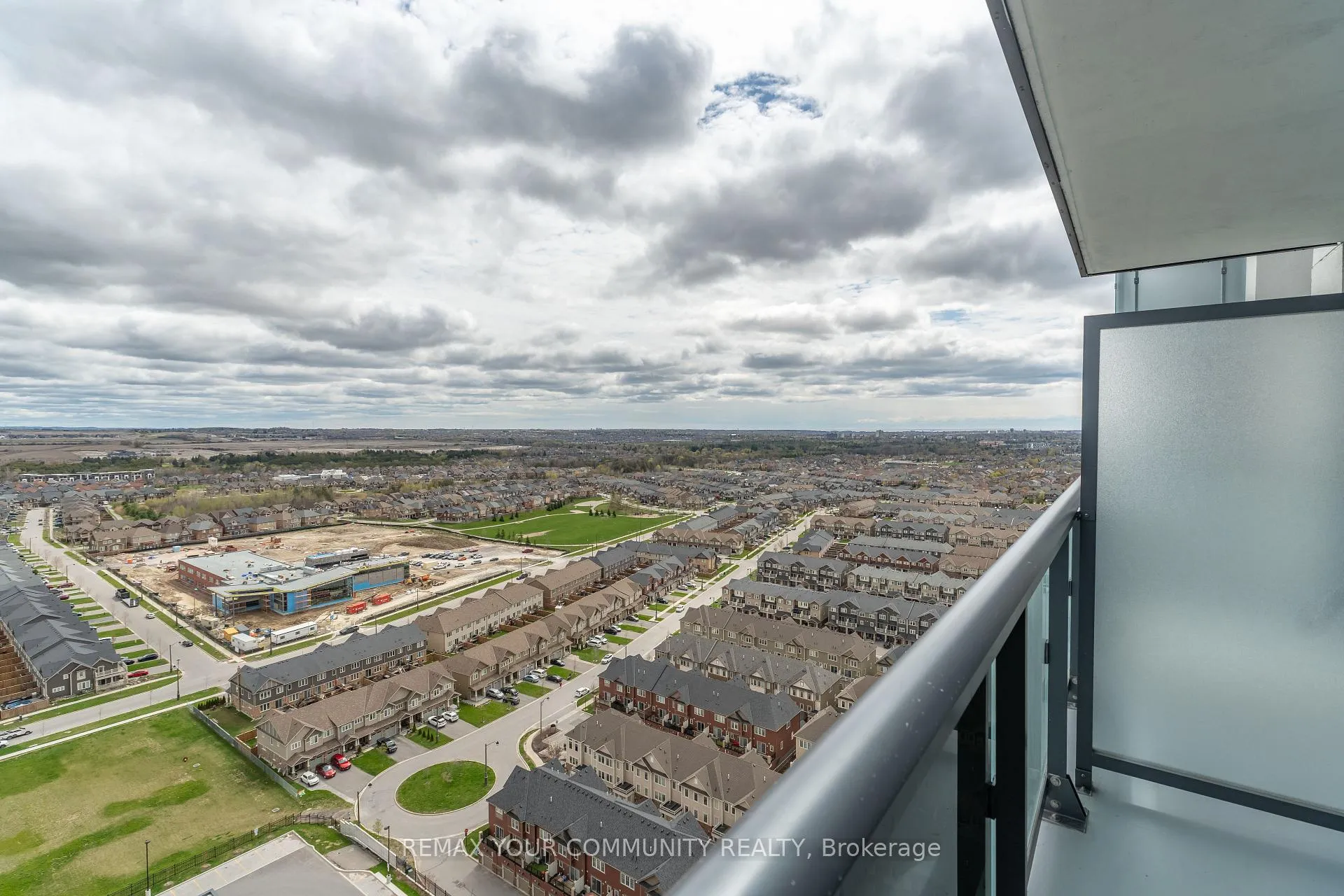 Photo 19 of Unit 2302, 2545 Simcoe Street, Oshawa, Windfields — HOMEH