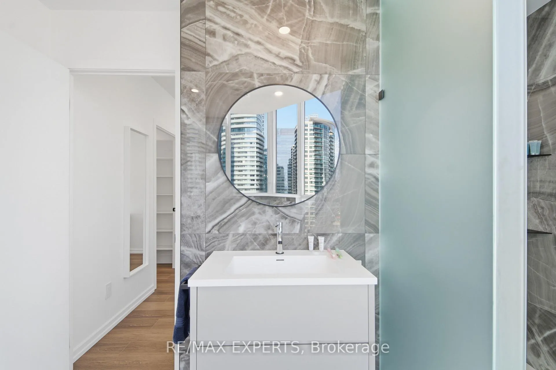 Photo 22 of Unit 2211, 208 Queens Quay W, Toronto, Waterfront Communities — HOMEH