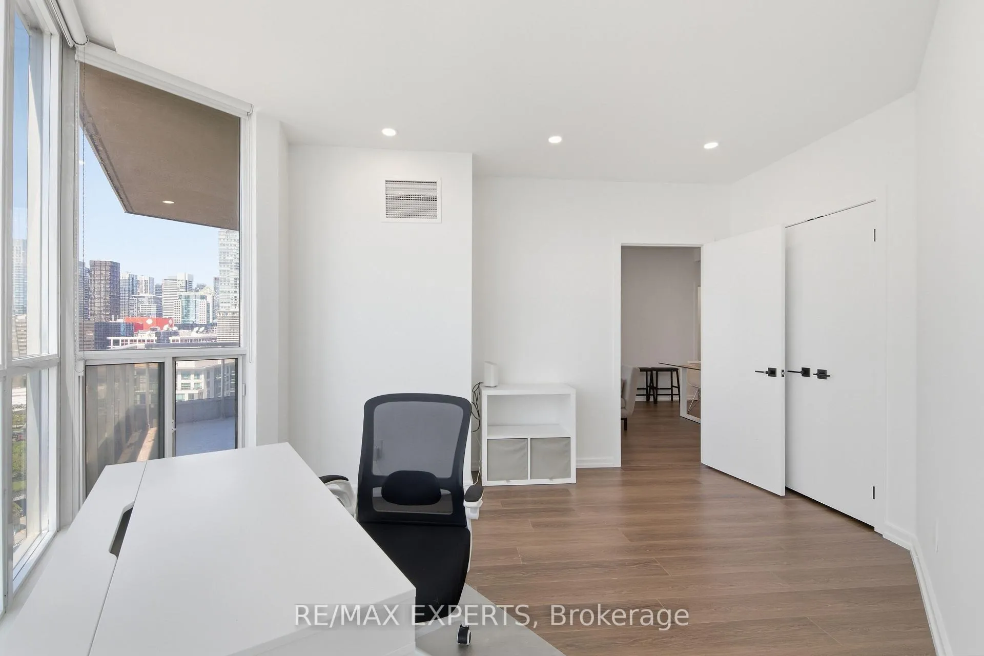 Photo 27 of Unit 2211, 208 Queens Quay W, Toronto, Waterfront Communities — HOMEH