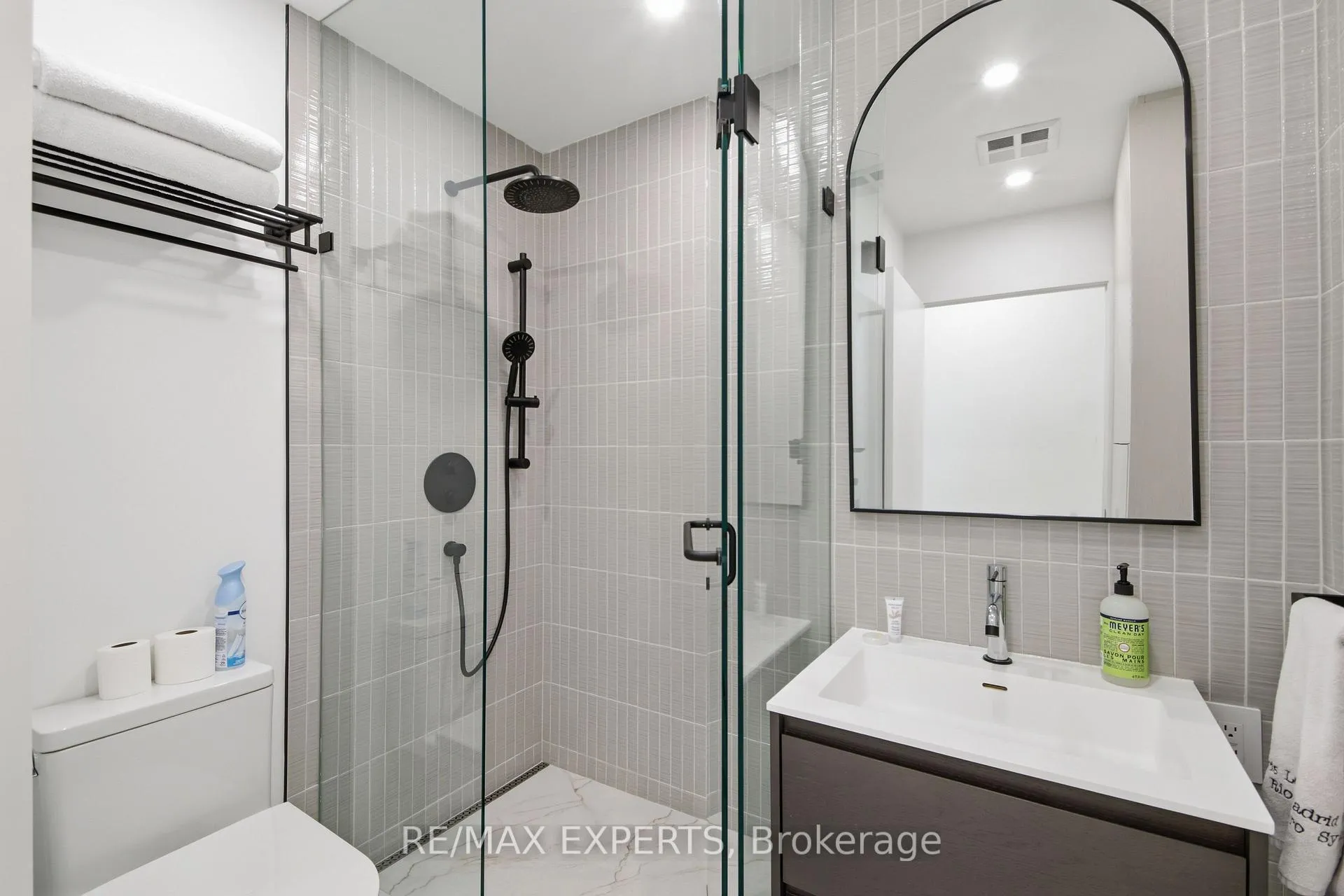 Photo 28 of Unit 2211, 208 Queens Quay W, Toronto, Waterfront Communities — HOMEH