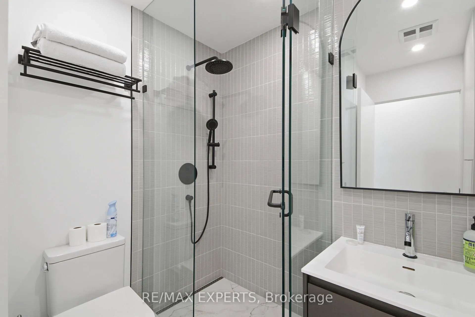 Photo 30 of Unit 2211, 208 Queens Quay W, Toronto, Waterfront Communities — HOMEH