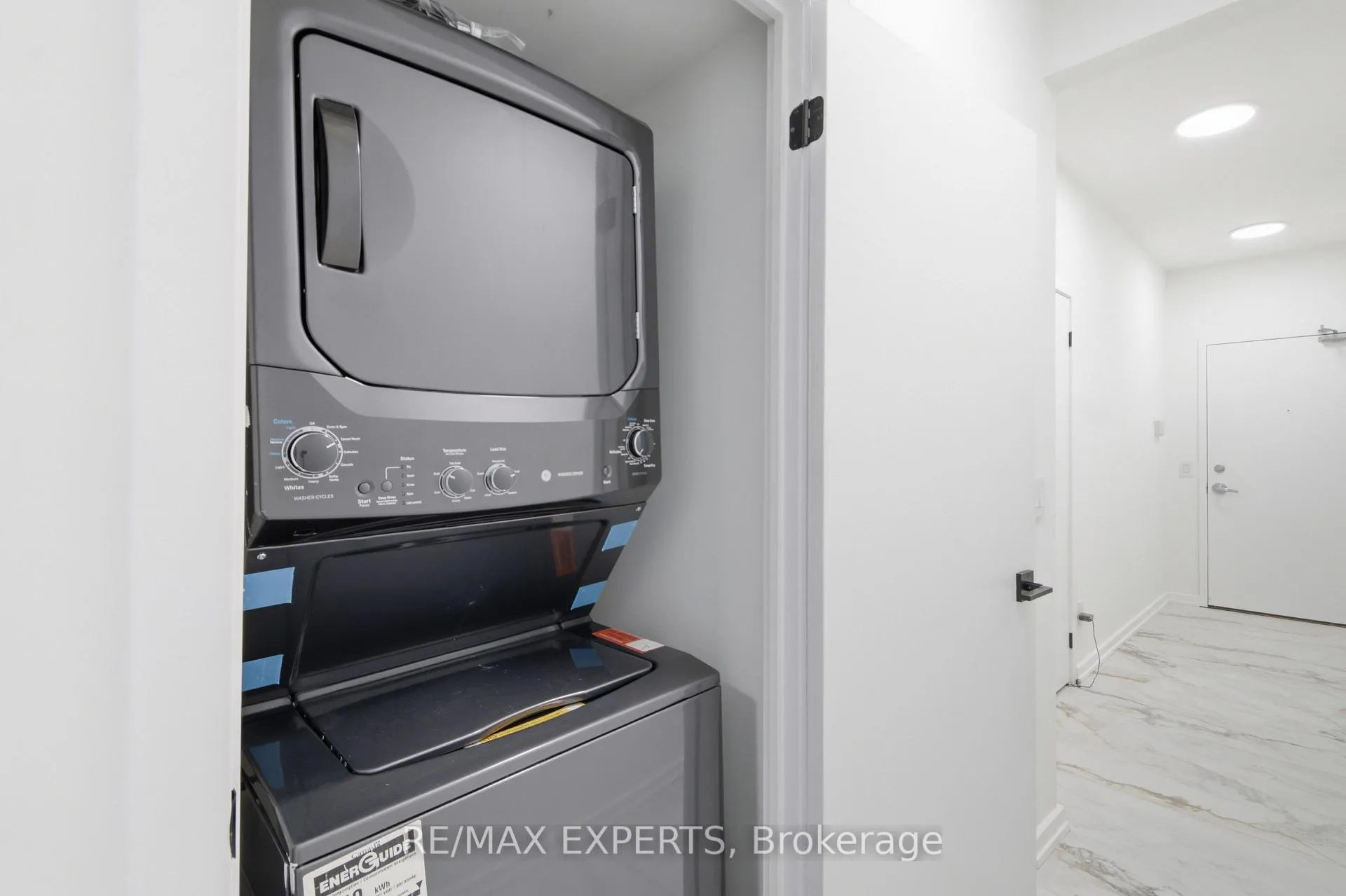 Photo 31 of Unit 2211, 208 Queens Quay W, Toronto, Waterfront Communities — HOMEH