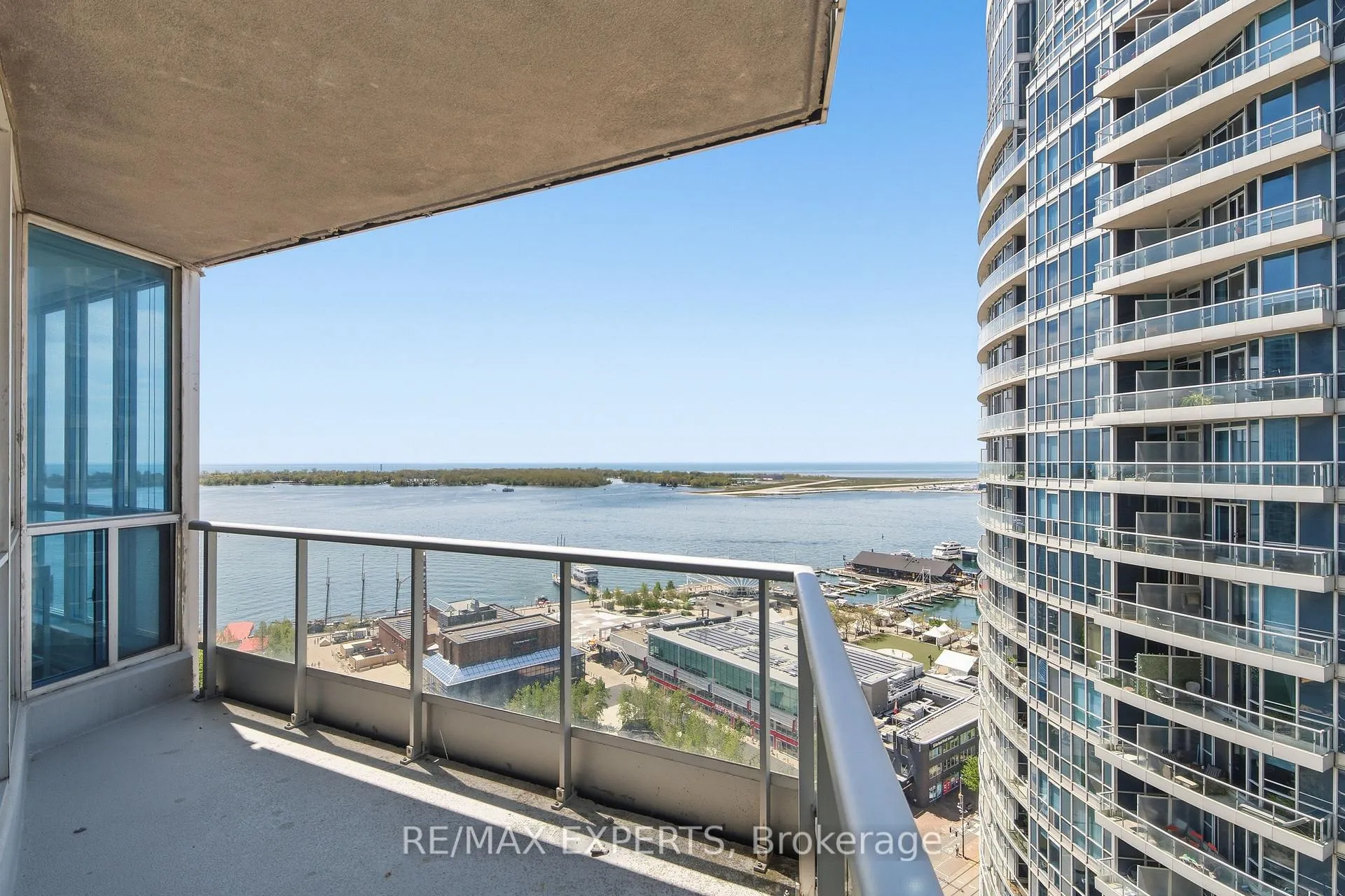 Photo 33 of Unit 2211, 208 Queens Quay W, Toronto, Waterfront Communities — HOMEH
