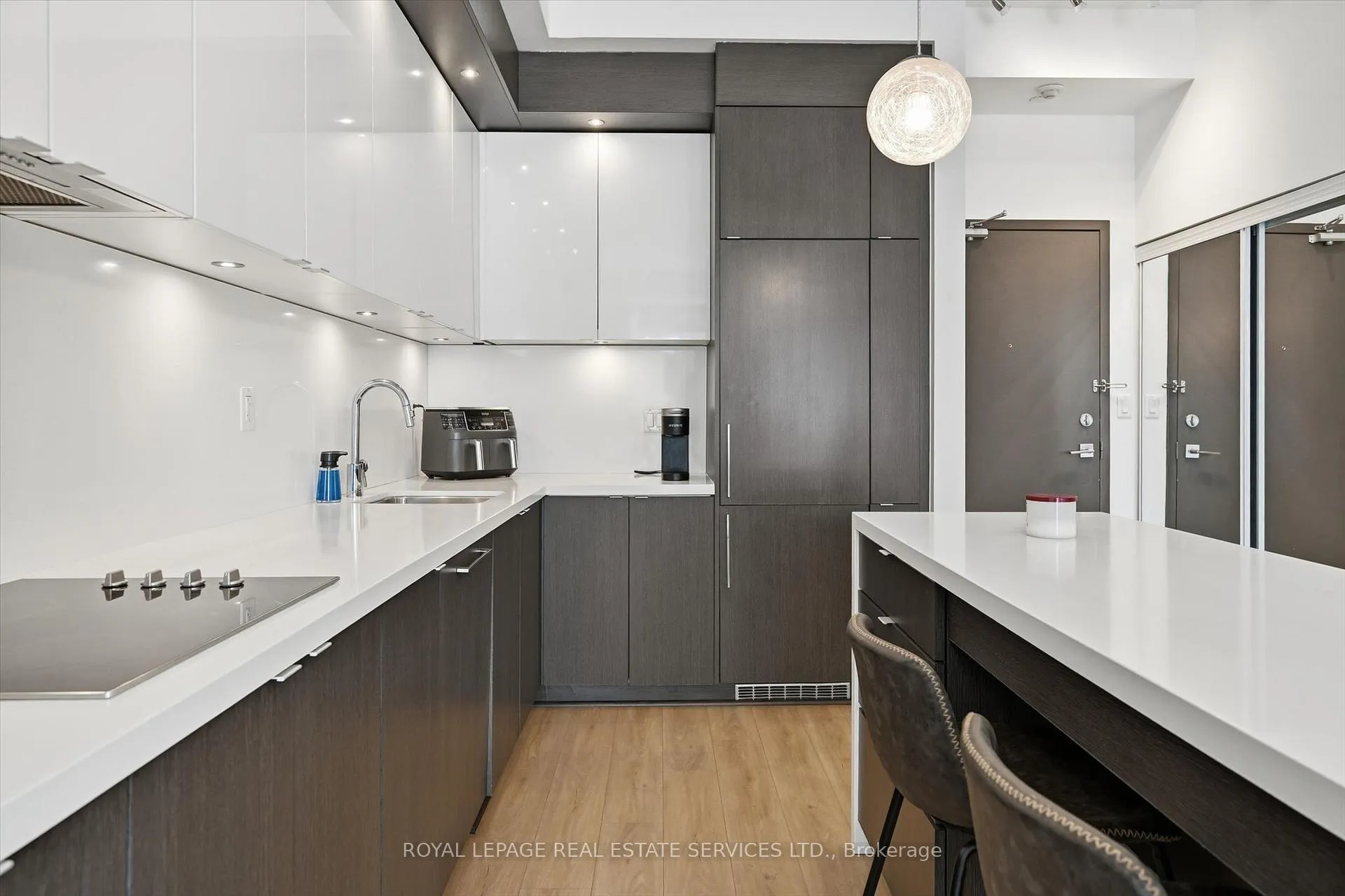 Photo 19 of Unit 111, 1284 Guelph Line, Burlington, Mountainside — HOMEH