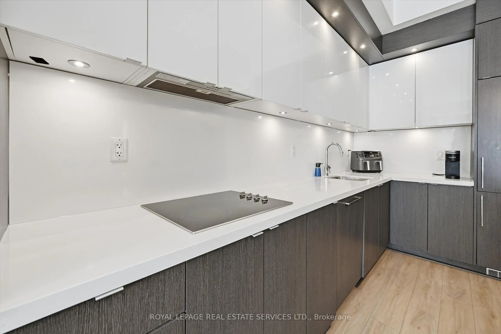 Photo 22 of Unit 111, 1284 Guelph Line, Burlington, Mountainside — HOMEH