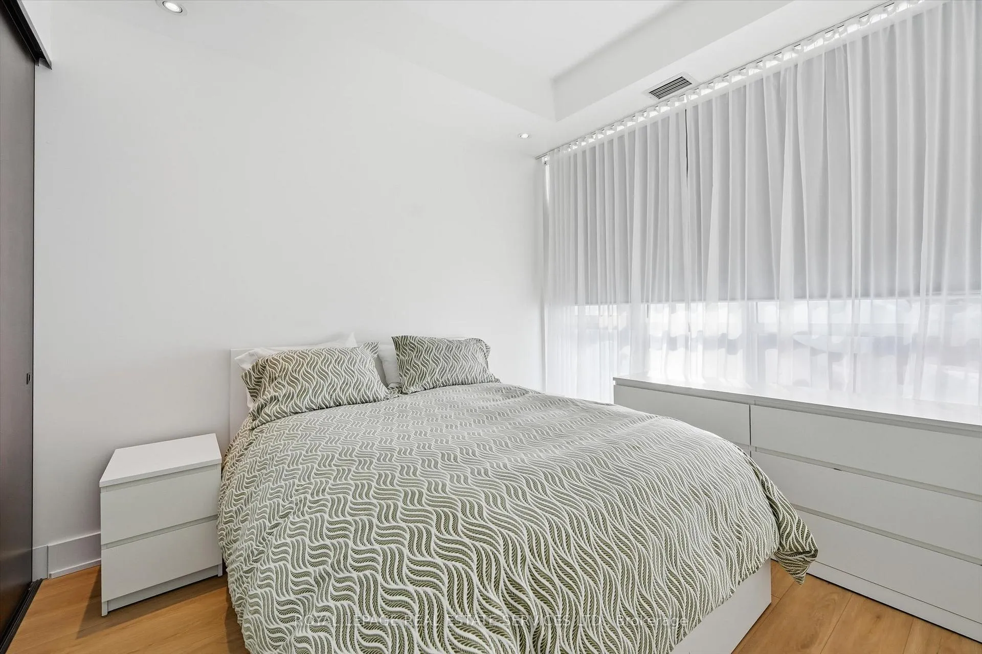 Photo 32 of Unit 111, 1284 Guelph Line, Burlington, Mountainside — HOMEH