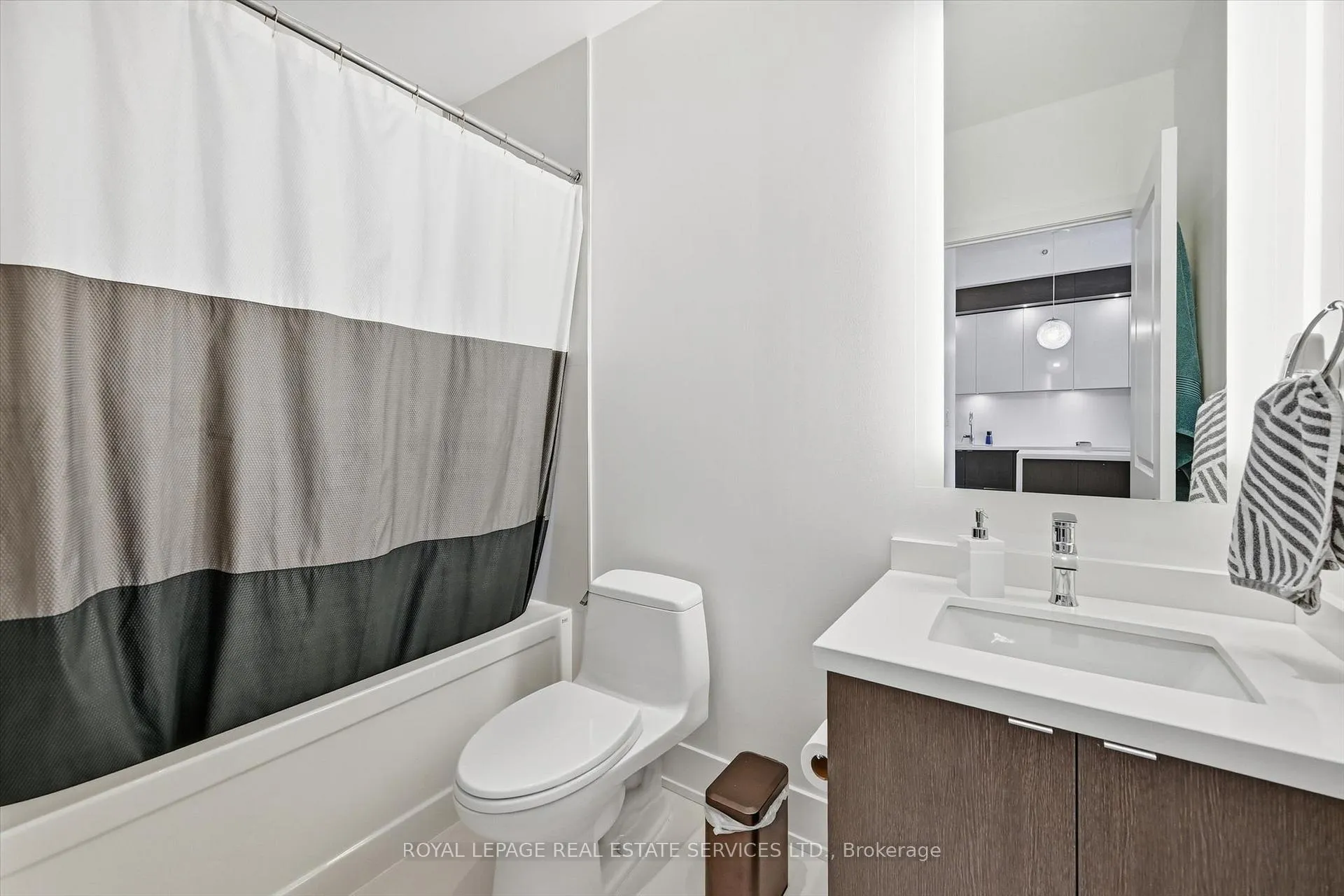 Photo 37 of Unit 111, 1284 Guelph Line, Burlington, Mountainside — HOMEH