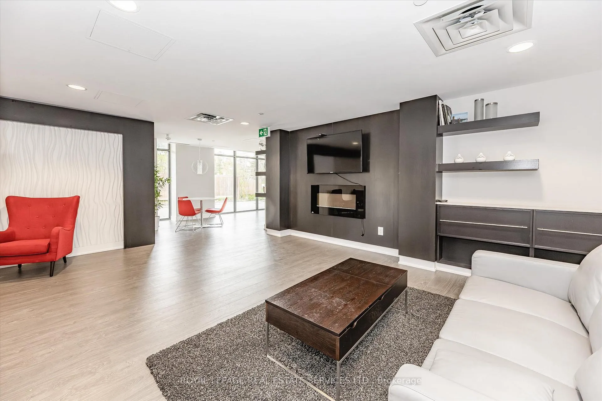 Photo 40 of Unit 111, 1284 Guelph Line, Burlington, Mountainside — HOMEH