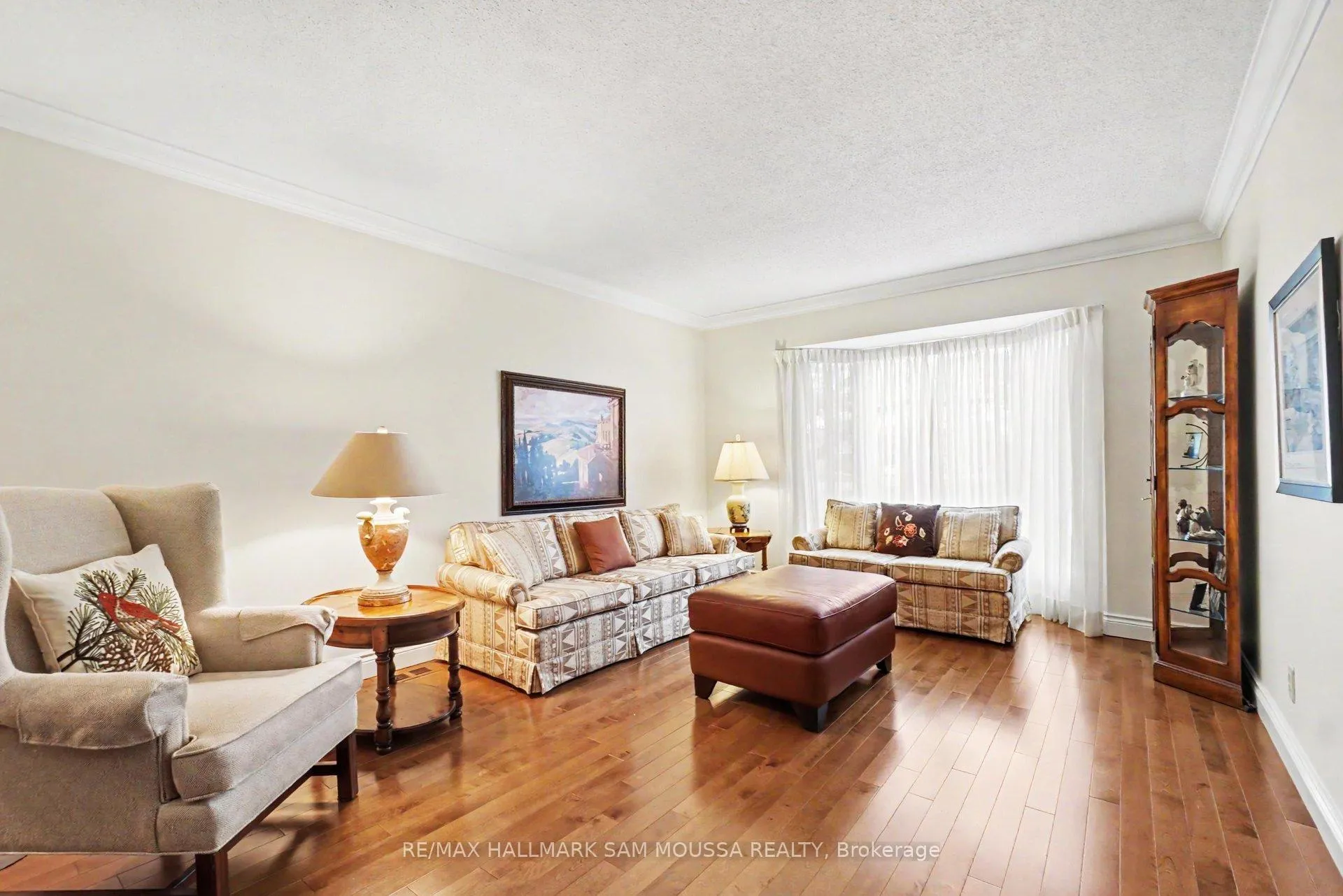 Photo 10 of 6115 Voyageur Drive, Ottawa, Convent Glen — HOMEH