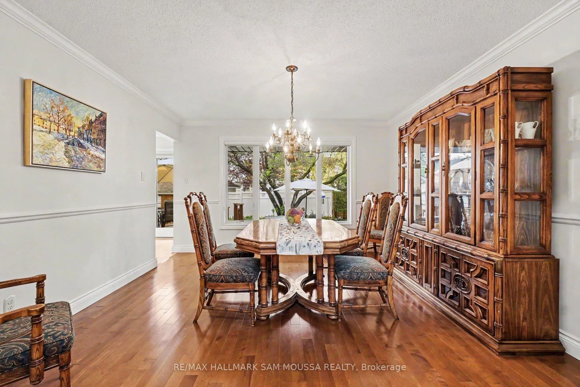 Photo 11 of 6115 Voyageur Drive, Ottawa, Convent Glen — HOMEH
