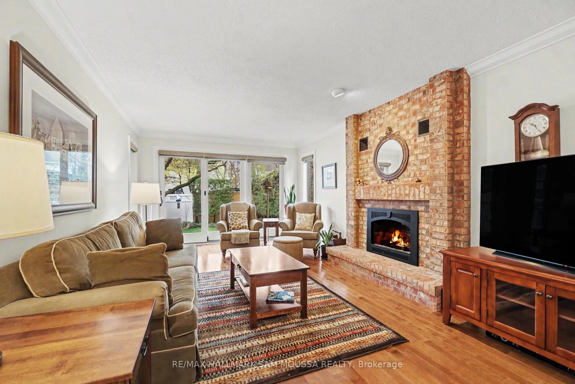 Photo 14 of 6115 Voyageur Drive, Ottawa, Convent Glen — HOMEH