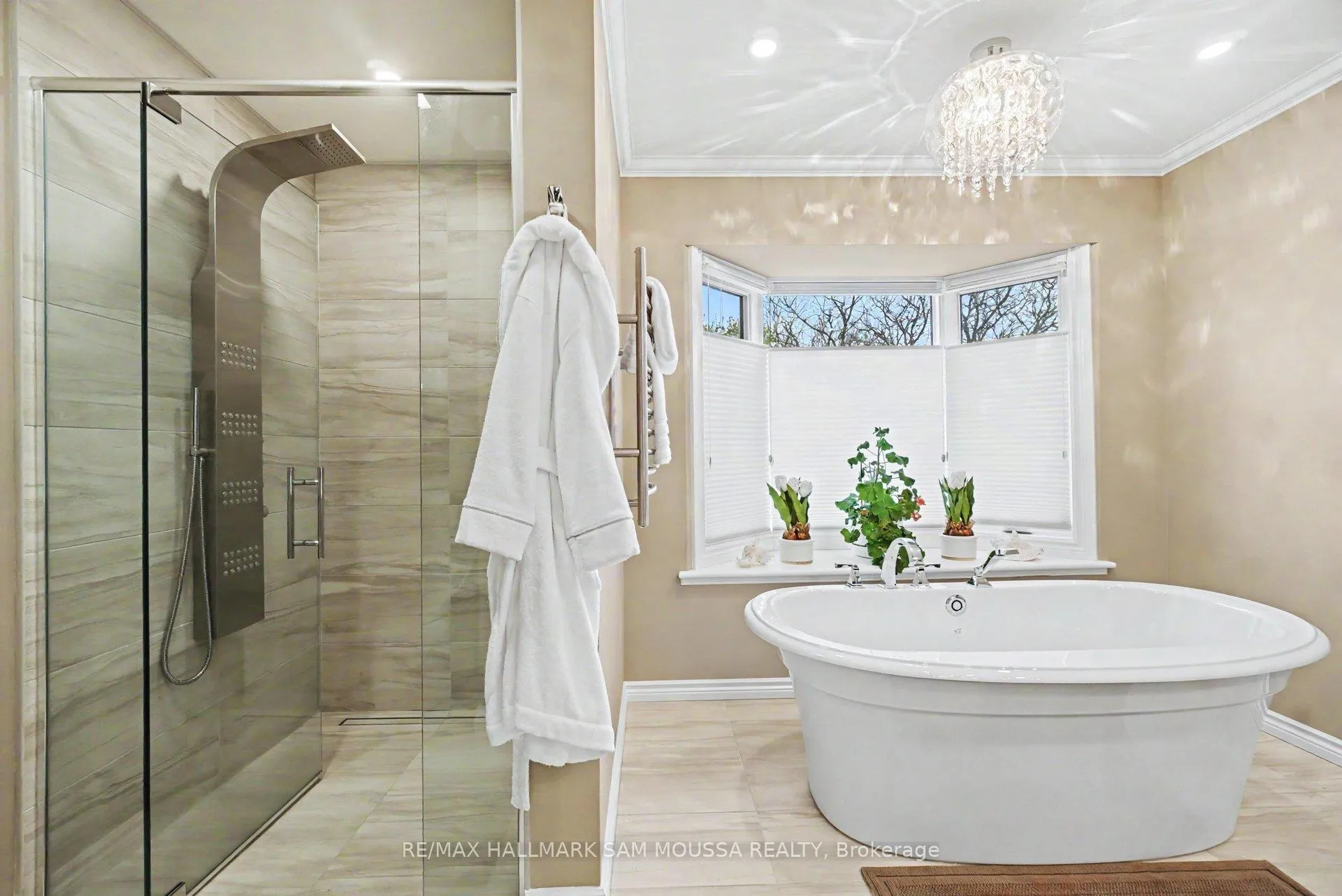 Photo 29 of 6115 Voyageur Drive, Ottawa, Convent Glen — HOMEH