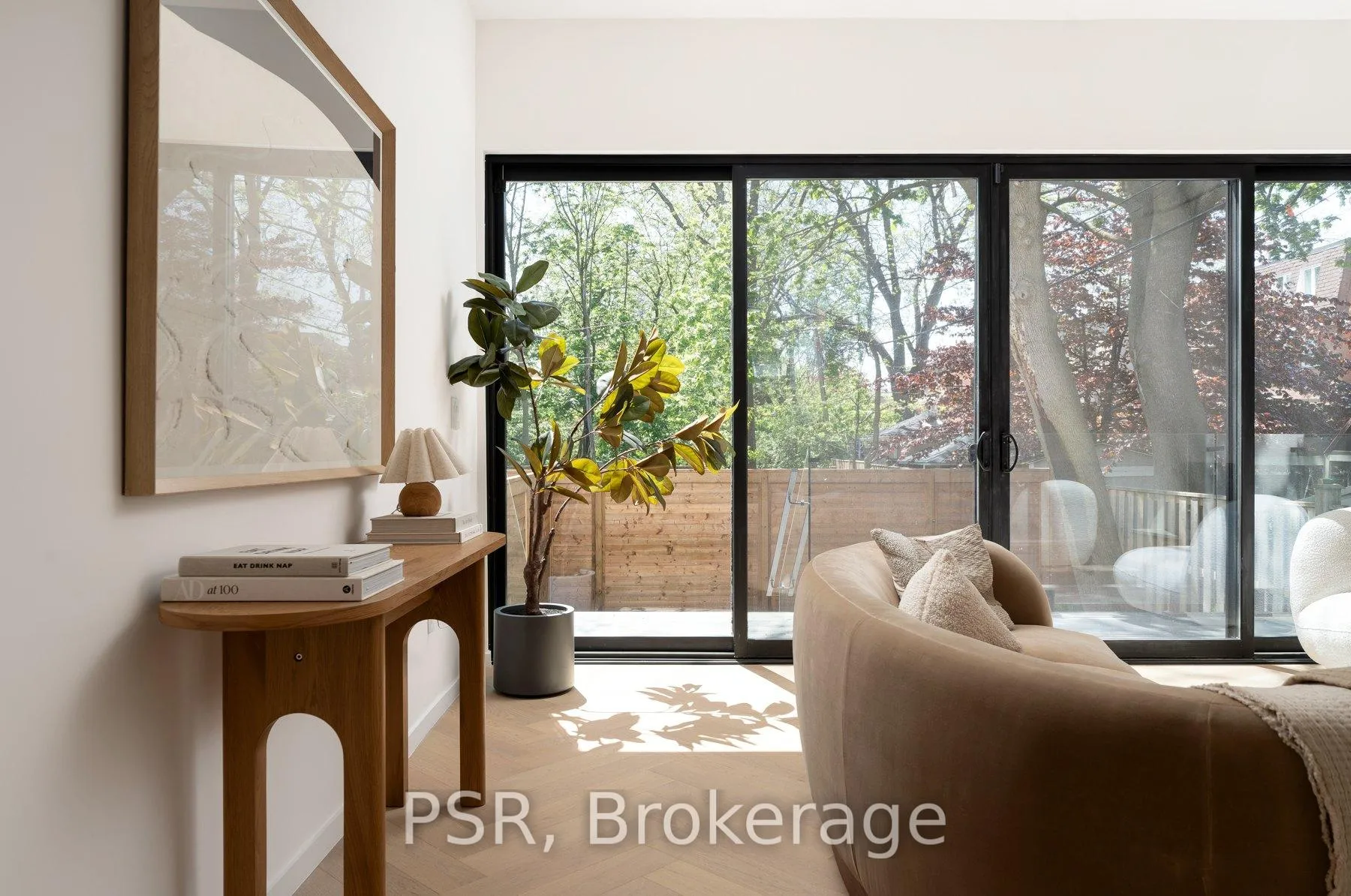 Photo 9 of 538 Duplex Avenue, Toronto, Yonge-Eglinton — HOMEH