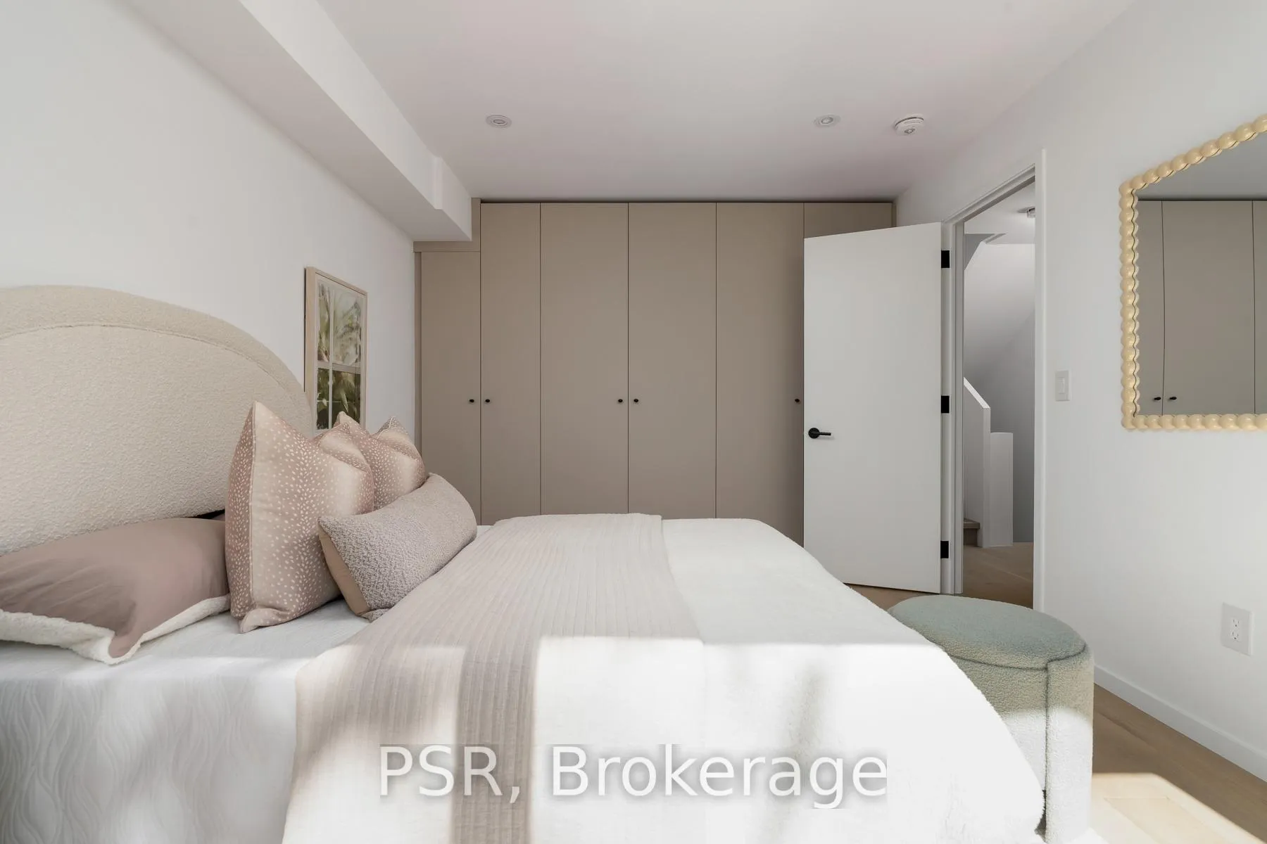 Photo 19 of 538 Duplex Avenue, Toronto, Yonge-Eglinton — HOMEH